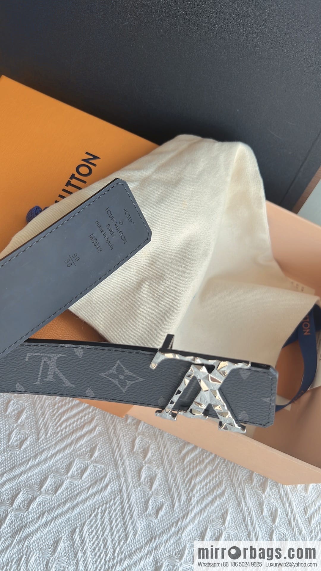 LV/Louis Vuitton, Classic Monogram Dove Double Sided Belt 4.0cm