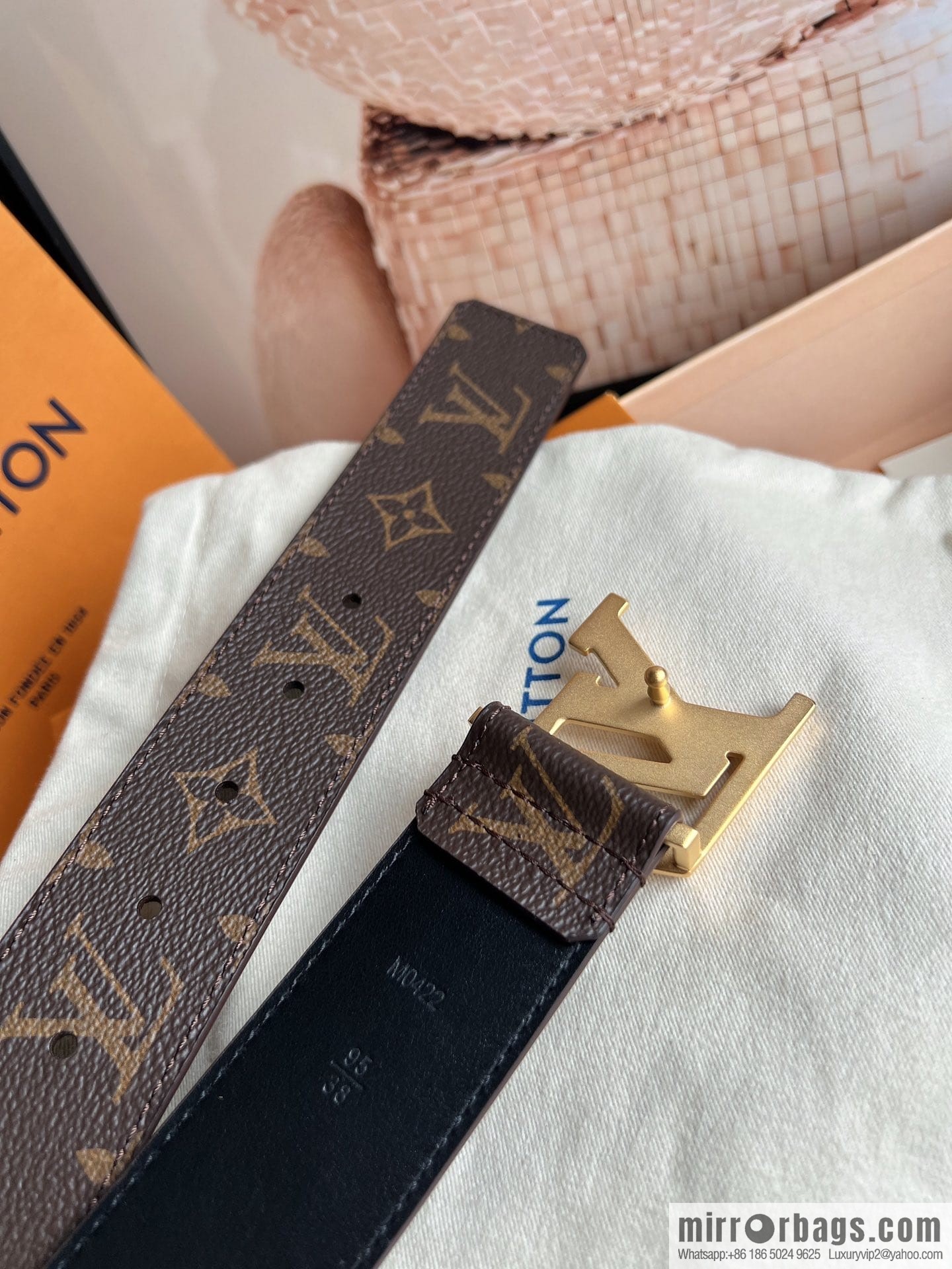 LV/Louis Vuitton LV PYRAMIDE 40 mm belt