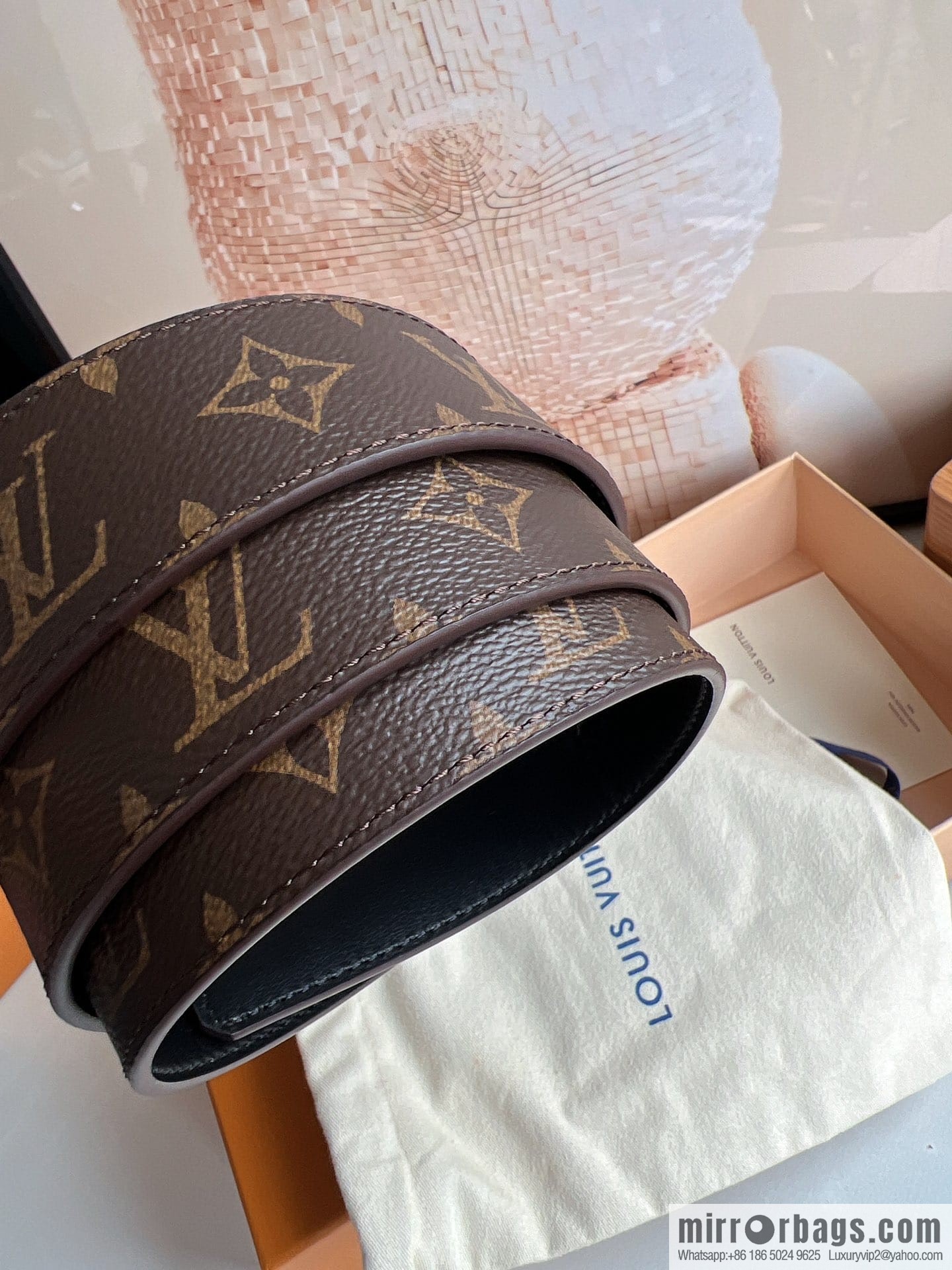 LV/Louis Vuitton LV PYRAMIDE 40 mm belt