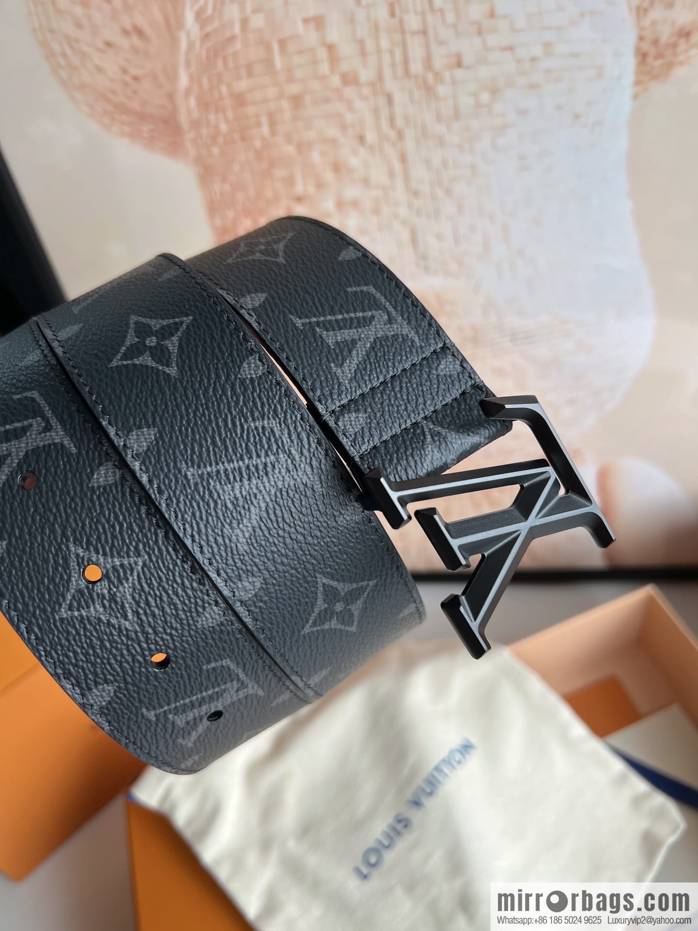LV/Louis Vuitton LV PYRAMIDE 40 mm belt