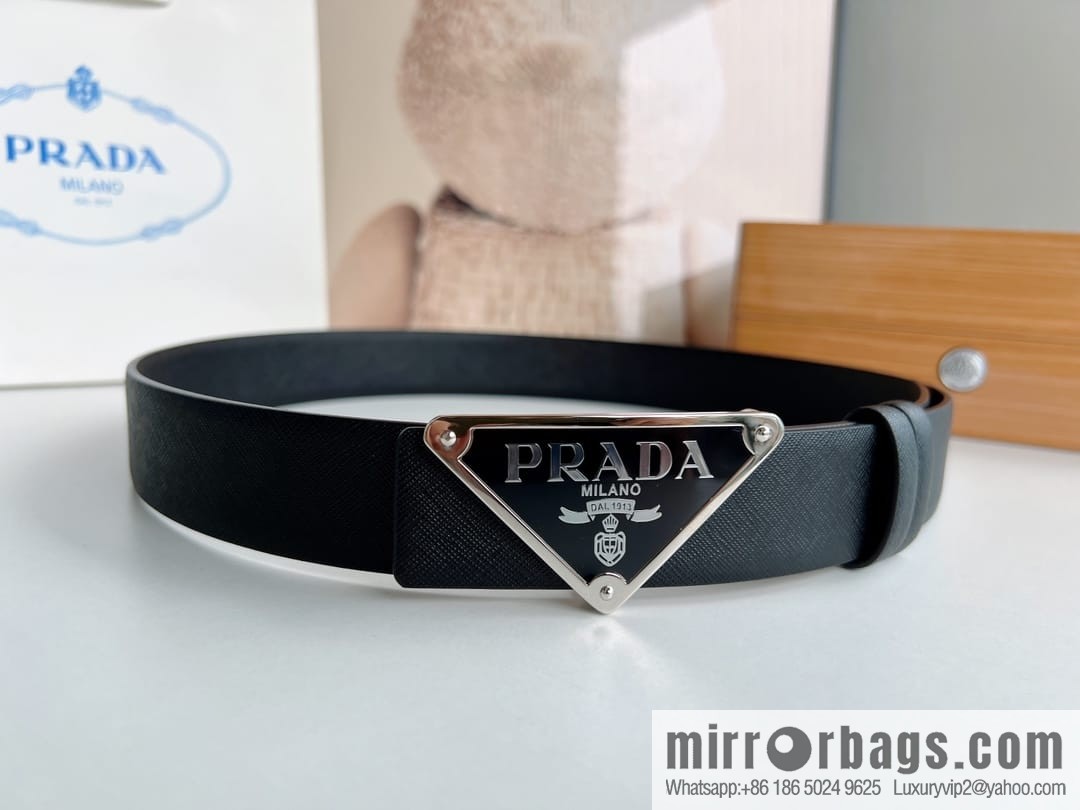 Prada, men's logo metal buckle cowhide belt width: 3.5cm