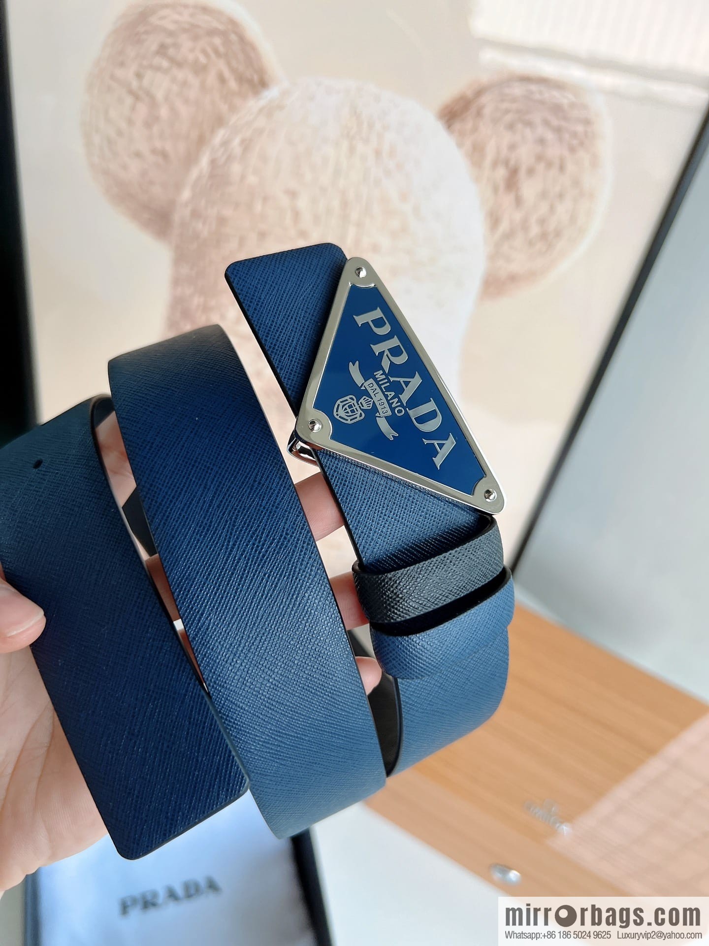 Prada, men's logo metal buckle cowhide belt width: 3.5cm