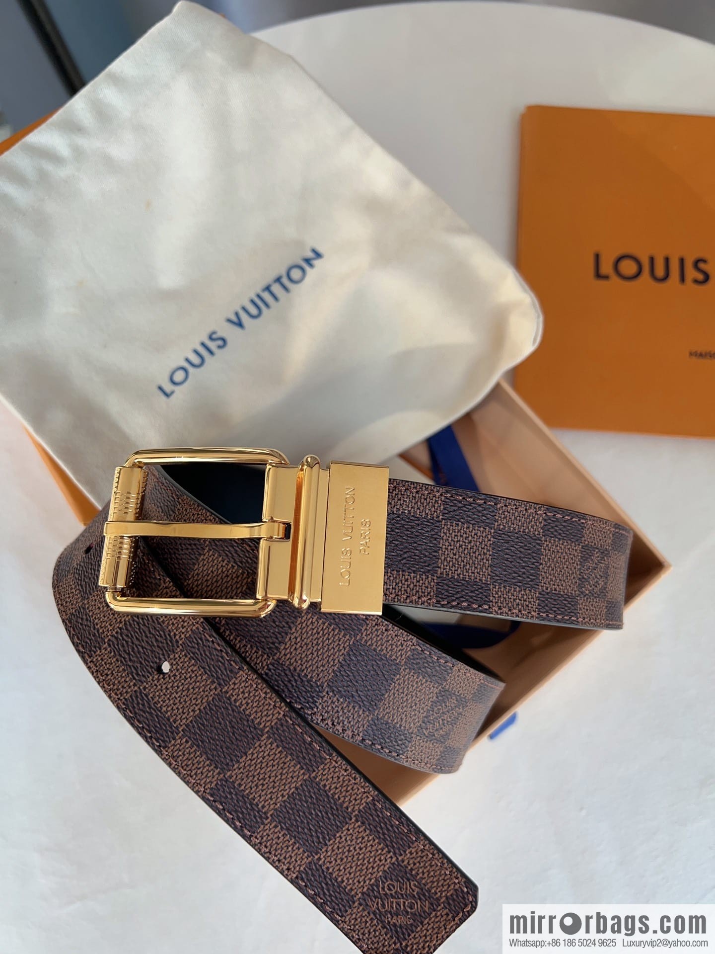 LV/Louis Vuitton, cowhide-lined men's 35mm belt