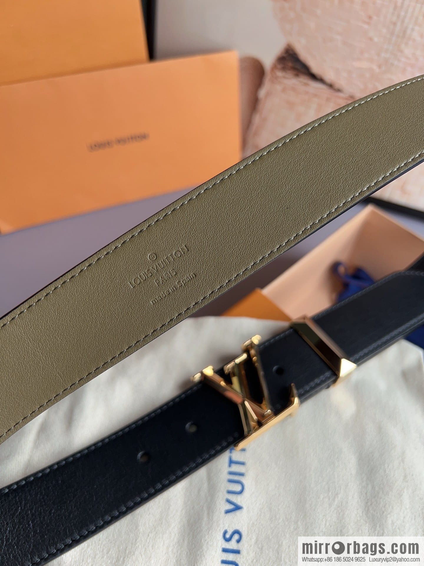 LV/Louis Vuitton, soft cowhide LV Pyramide belt