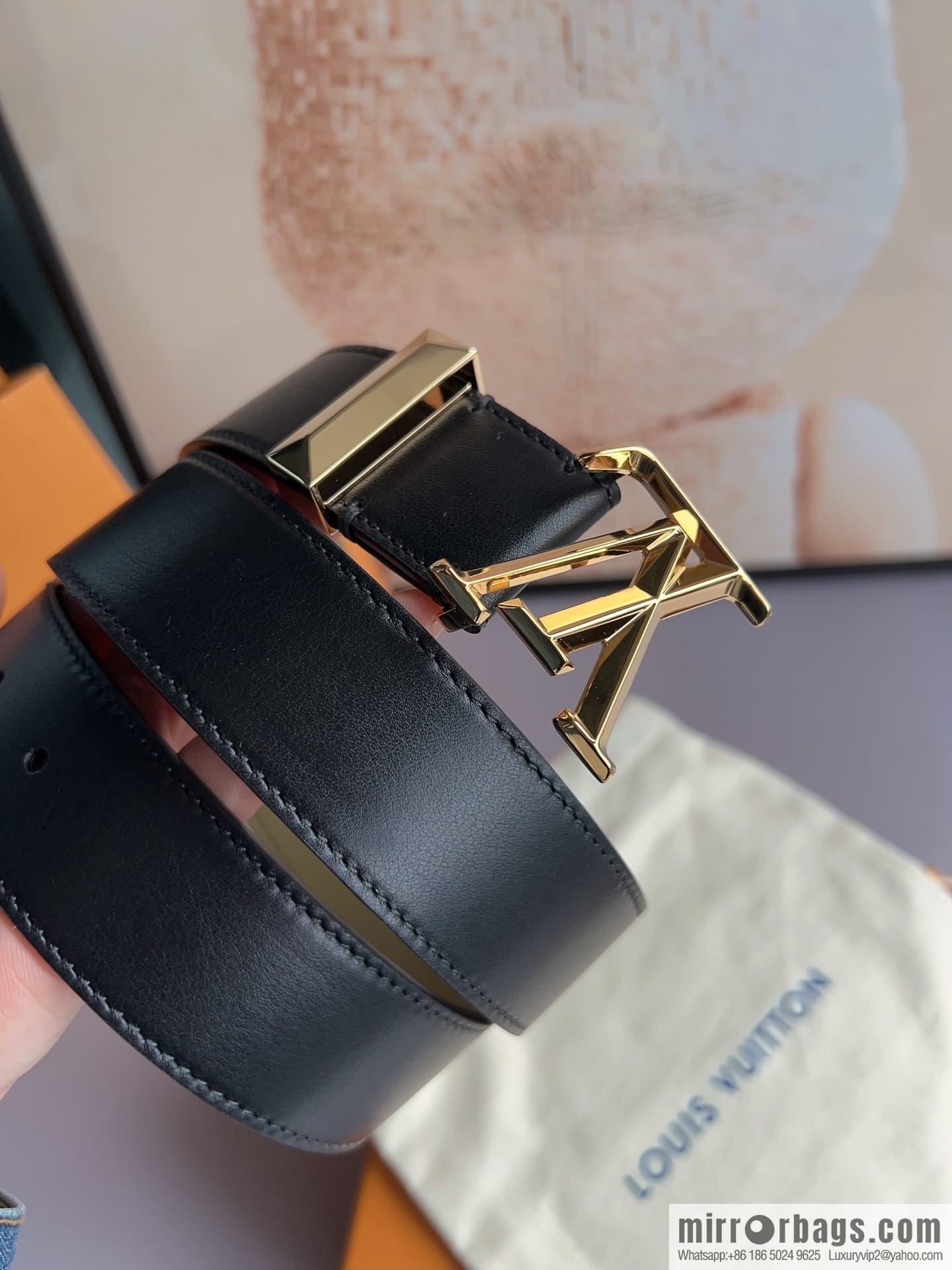 LV/Louis Vuitton, soft cowhide LV Pyramide belt