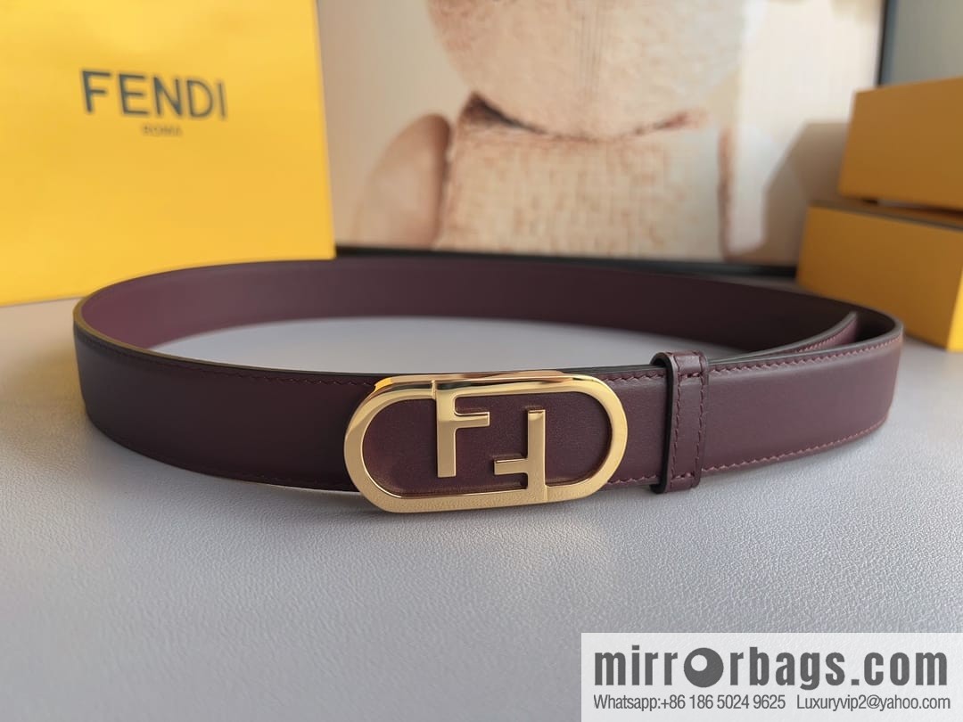 Fendi Fendi, Ladies 3.0cm Corresponds to Logo Metal Buckle Cowhide Belt