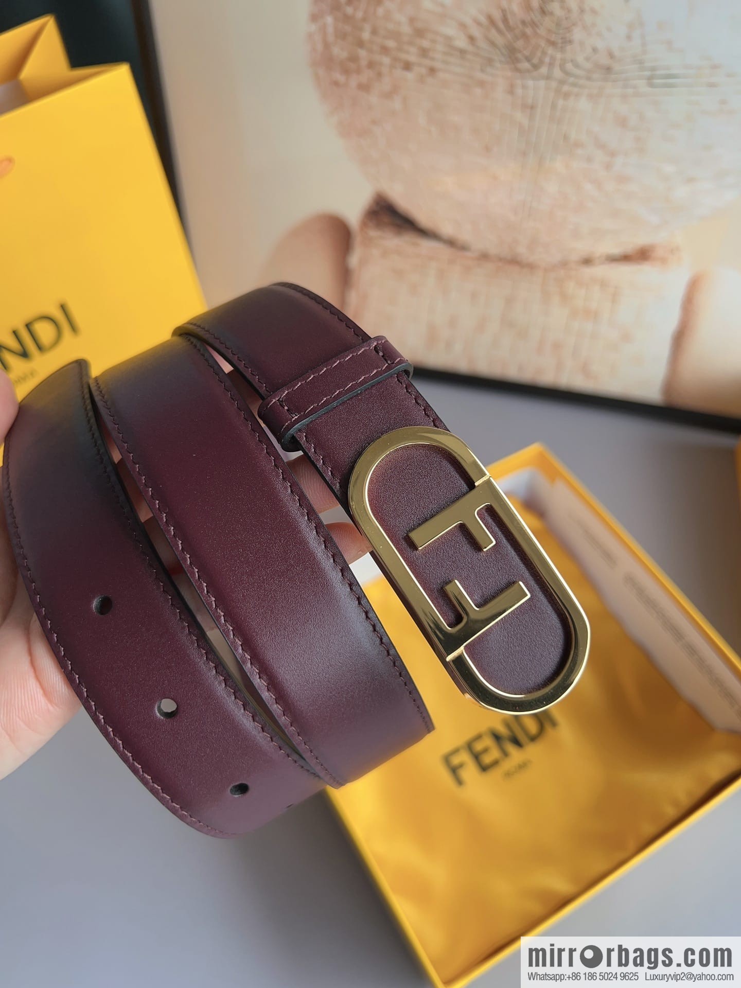 Fendi Fendi, Ladies 3.0cm Corresponds to Logo Metal Buckle Cowhide Belt