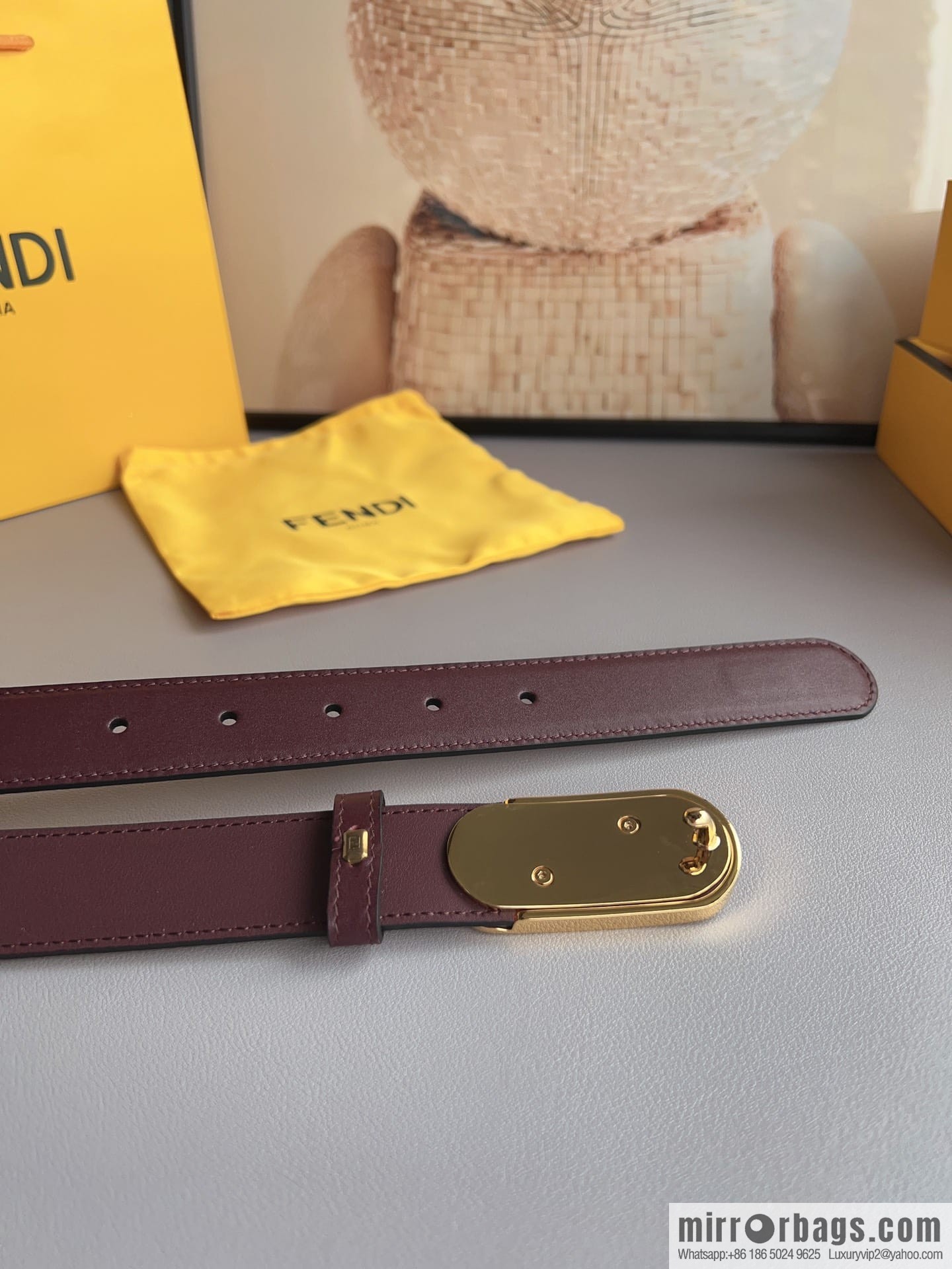 Fendi Fendi, Ladies 3.0cm Corresponds to Logo Metal Buckle Cowhide Belt