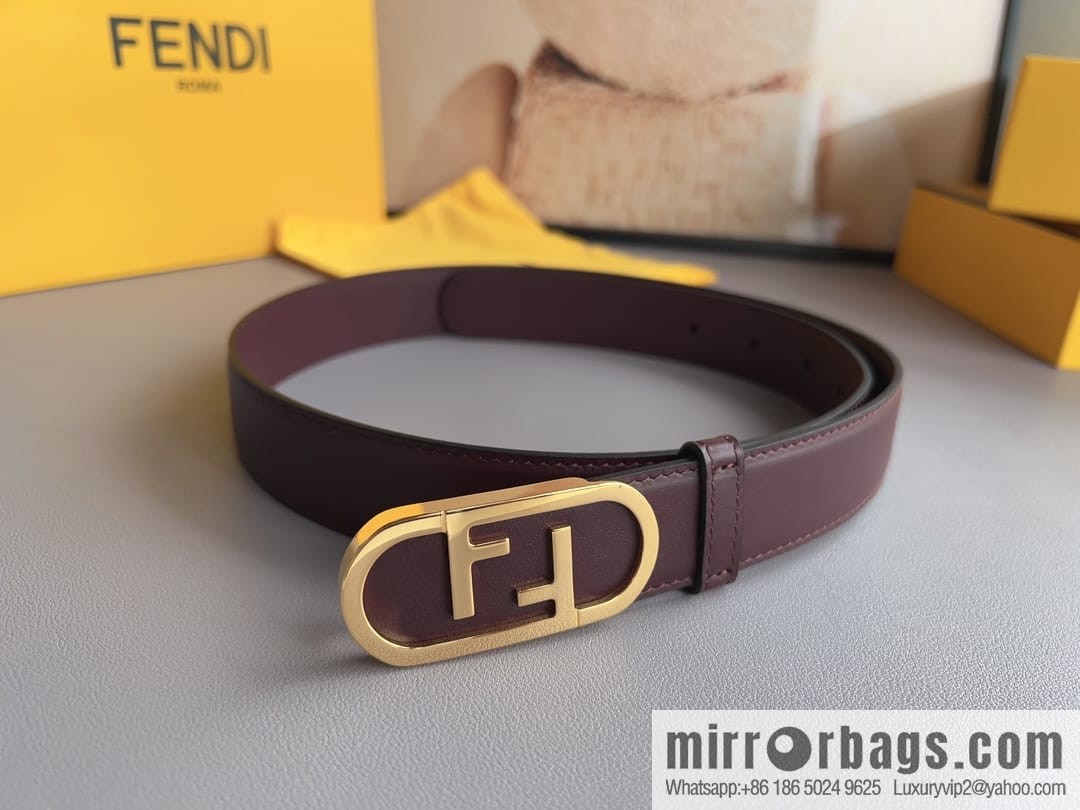 Fendi Fendi, Ladies 3.0cm Corresponds to Logo Metal Buckle Cowhide Belt