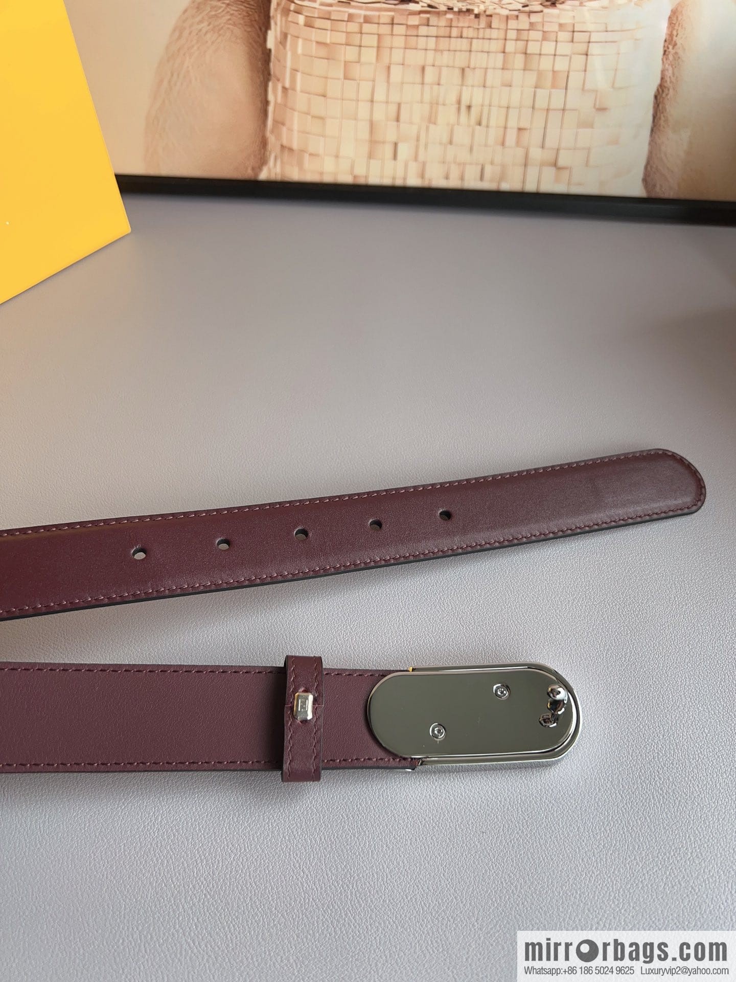 Fendi Fendi, Ladies 3.0cm Corresponds to Logo Metal Buckle Cowhide Belt