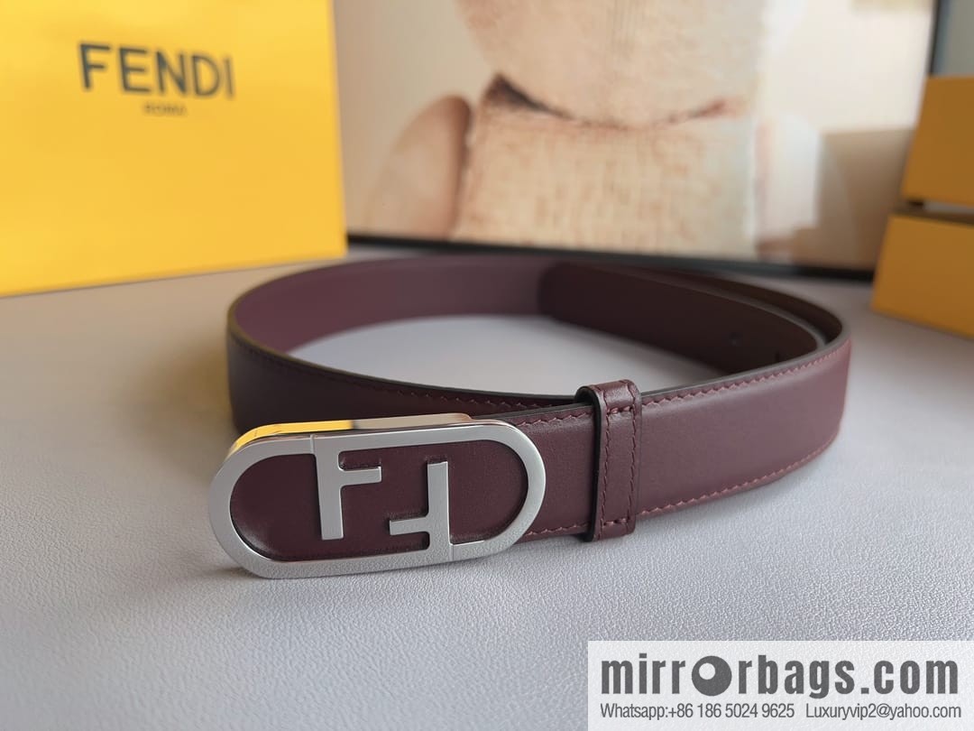 Fendi Fendi, Ladies 3.0cm Corresponds to Logo Metal Buckle Cowhide Belt
