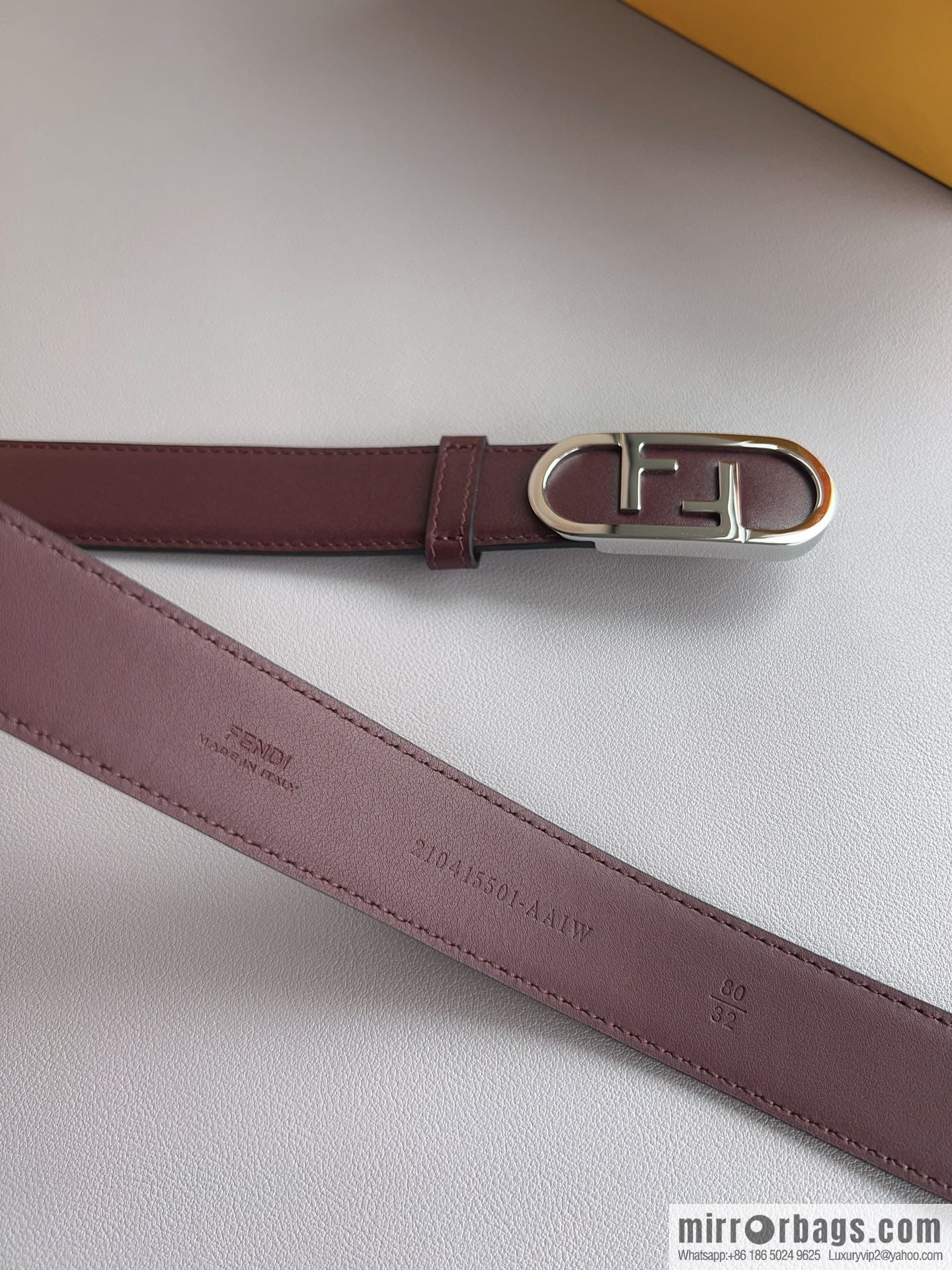 Fendi Fendi, Ladies 3.0cm Corresponds to Logo Metal Buckle Cowhide Belt