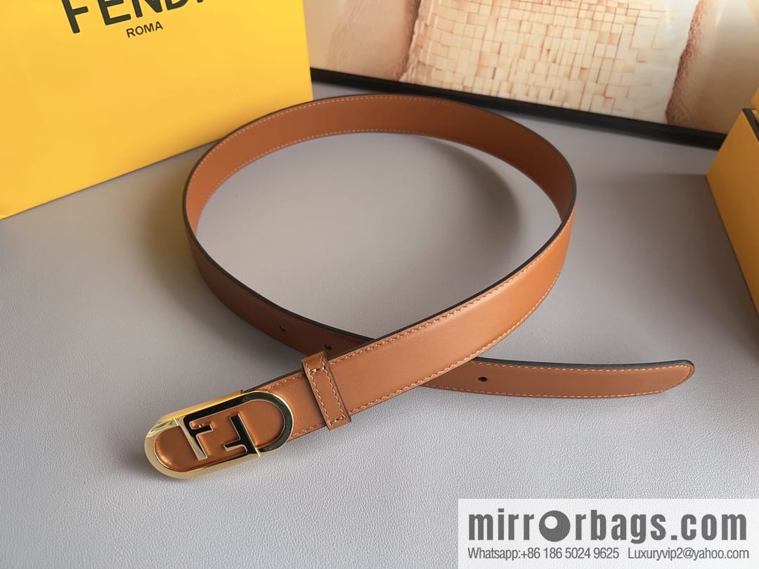 Fendi Fendi, Ladies 3.0cm Corresponds to Logo Metal Buckle Cowhide Belt