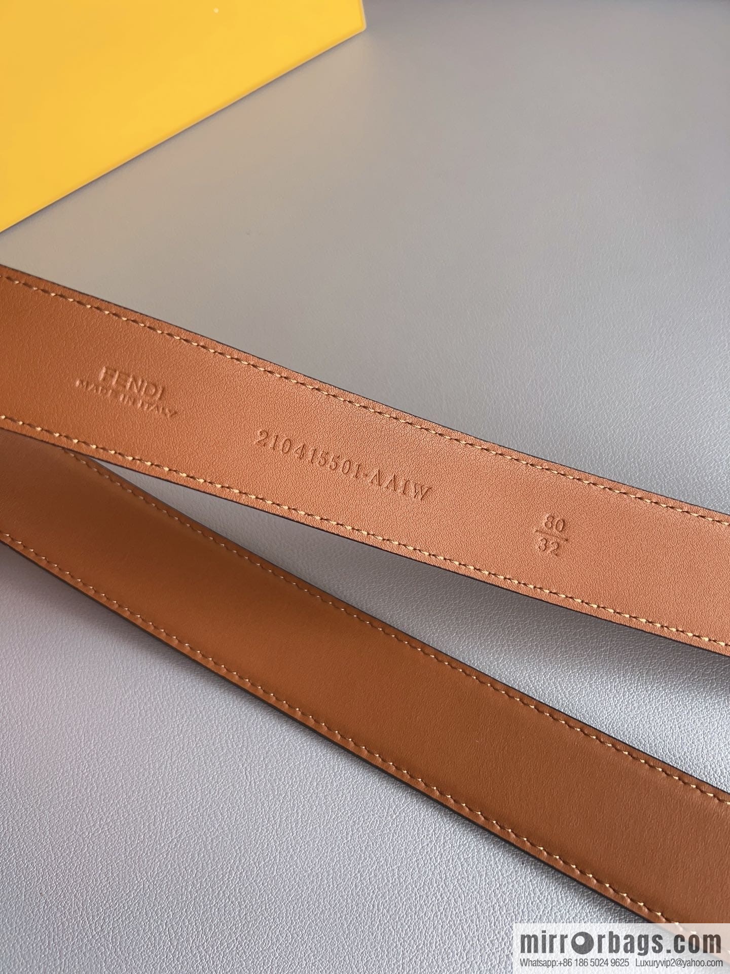 Fendi Fendi, Ladies 3.0cm Corresponds to Logo Metal Buckle Cowhide Belt