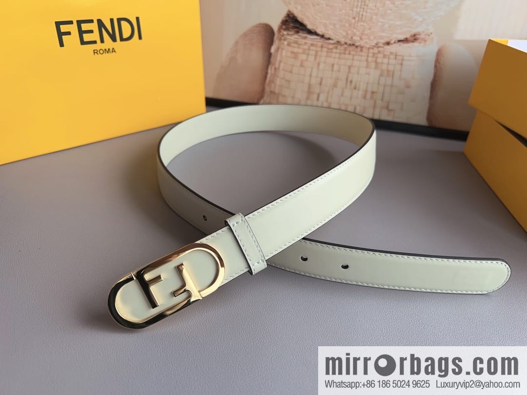 Fendi Fendi, Ladies 3.0cm Corresponds to Logo Metal Buckle Cowhide Belt