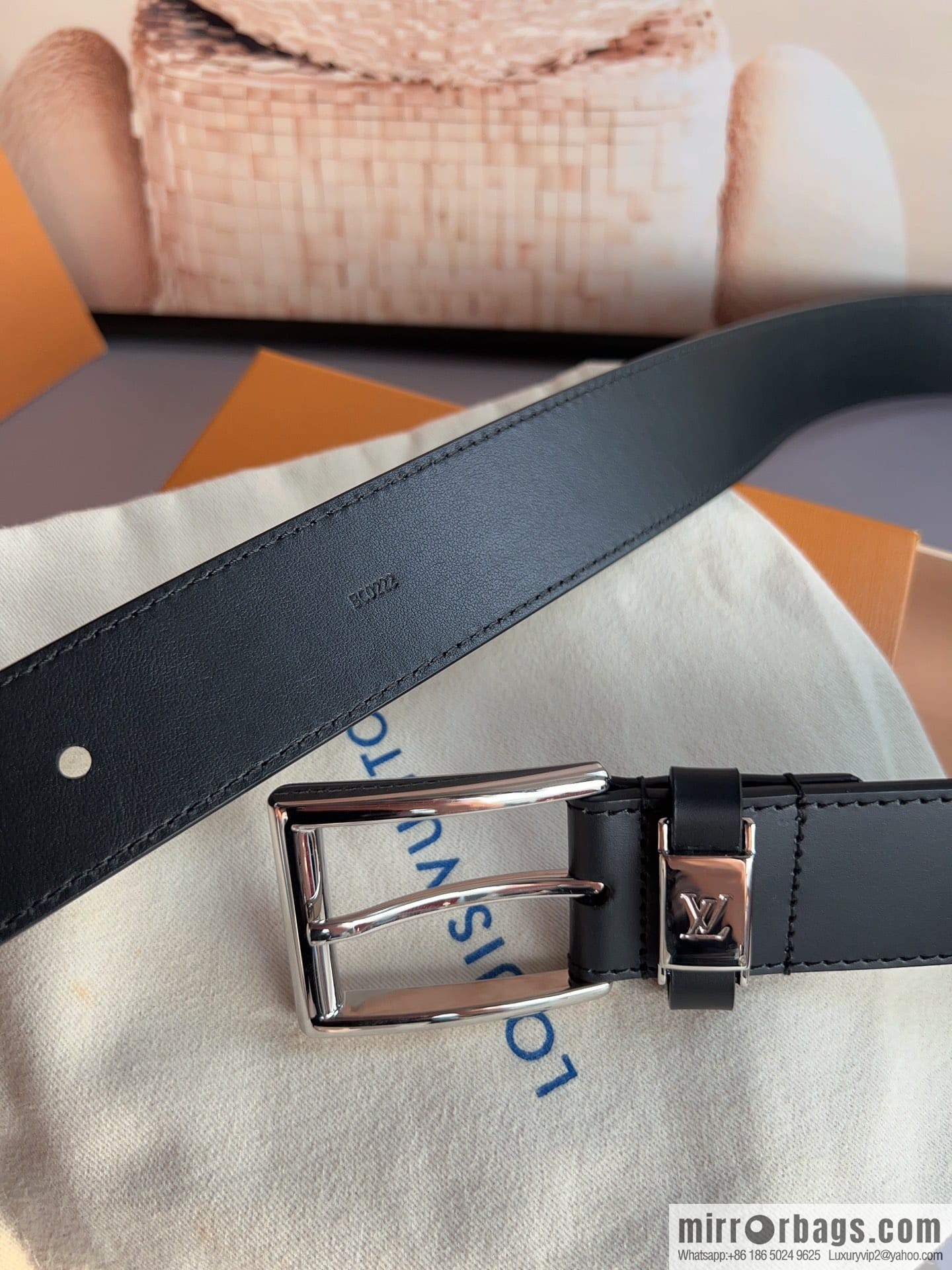 LV/Louis Vuitton, Metal Buckle Men's 35mm Vendome Belt