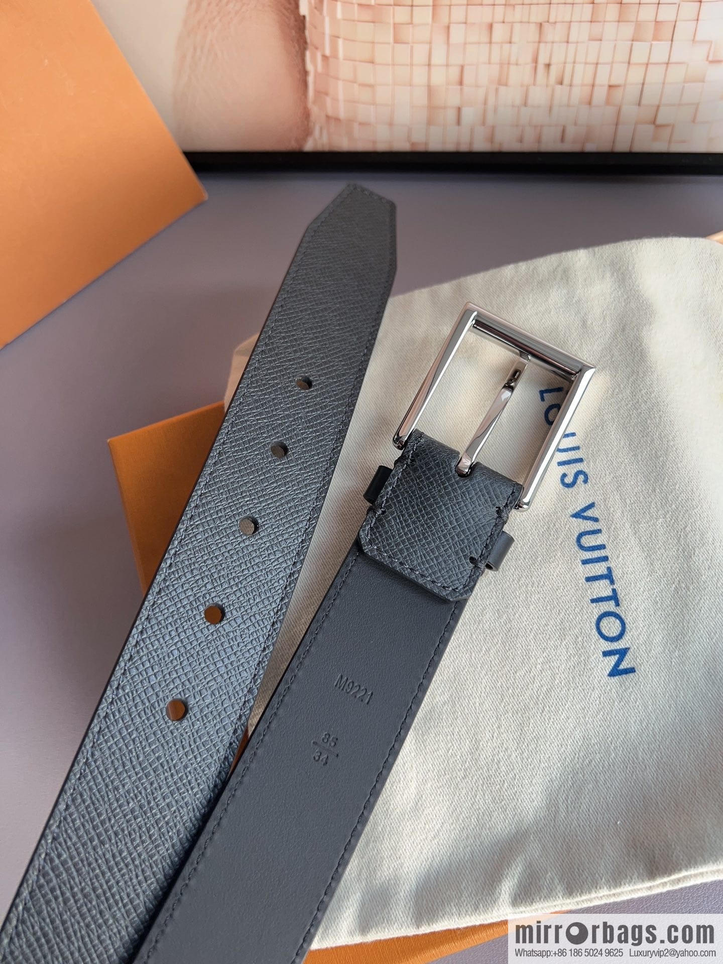 LV/Louis Vuitton, Metal Buckle Men's 35mm Vendome Belt