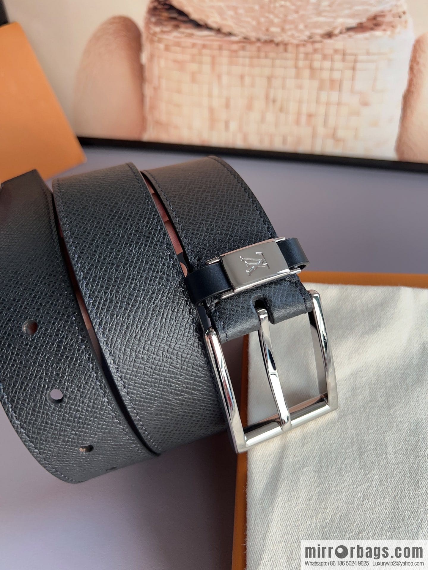LV/Louis Vuitton, Metal Buckle Men's 35mm Vendome Belt