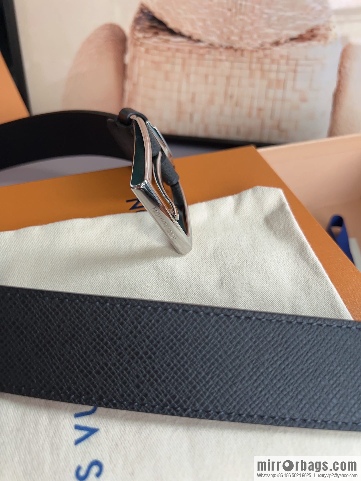 LV/Louis Vuitton, Metal Buckle Men's 35mm Vendome Belt