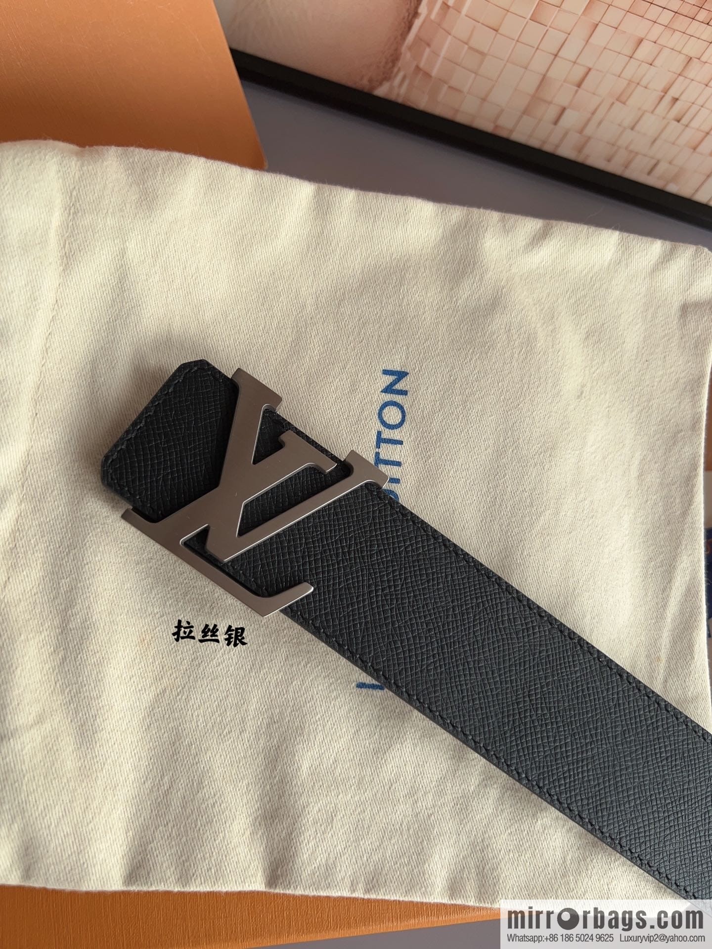 LV/Louis Vuitton, selected Italian imported high-quality leather hardware craftsmanship men's 4.0cm belt