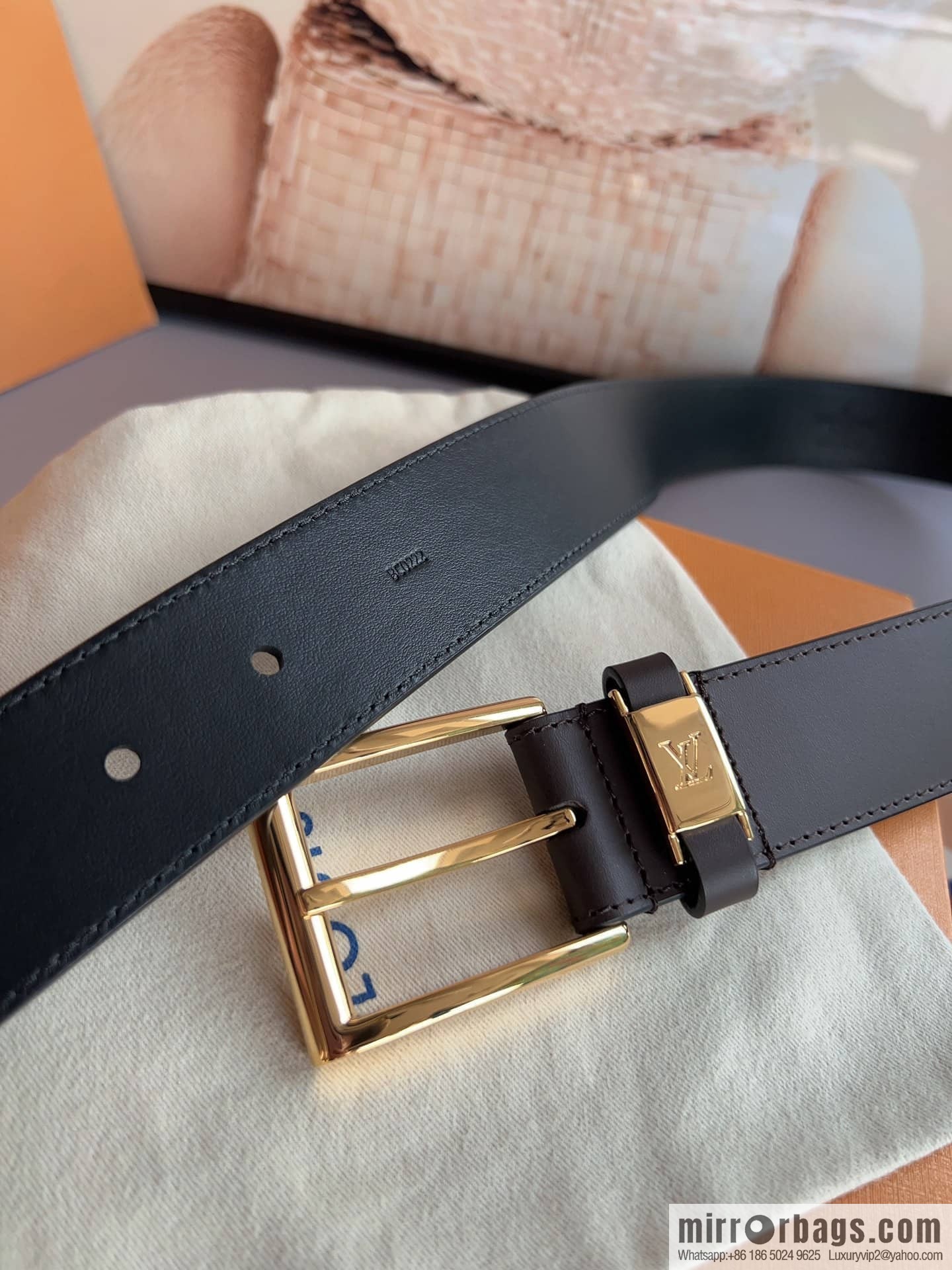 LV/Louis Vuitton, Men's Vendome Belt with Letter Inscription
