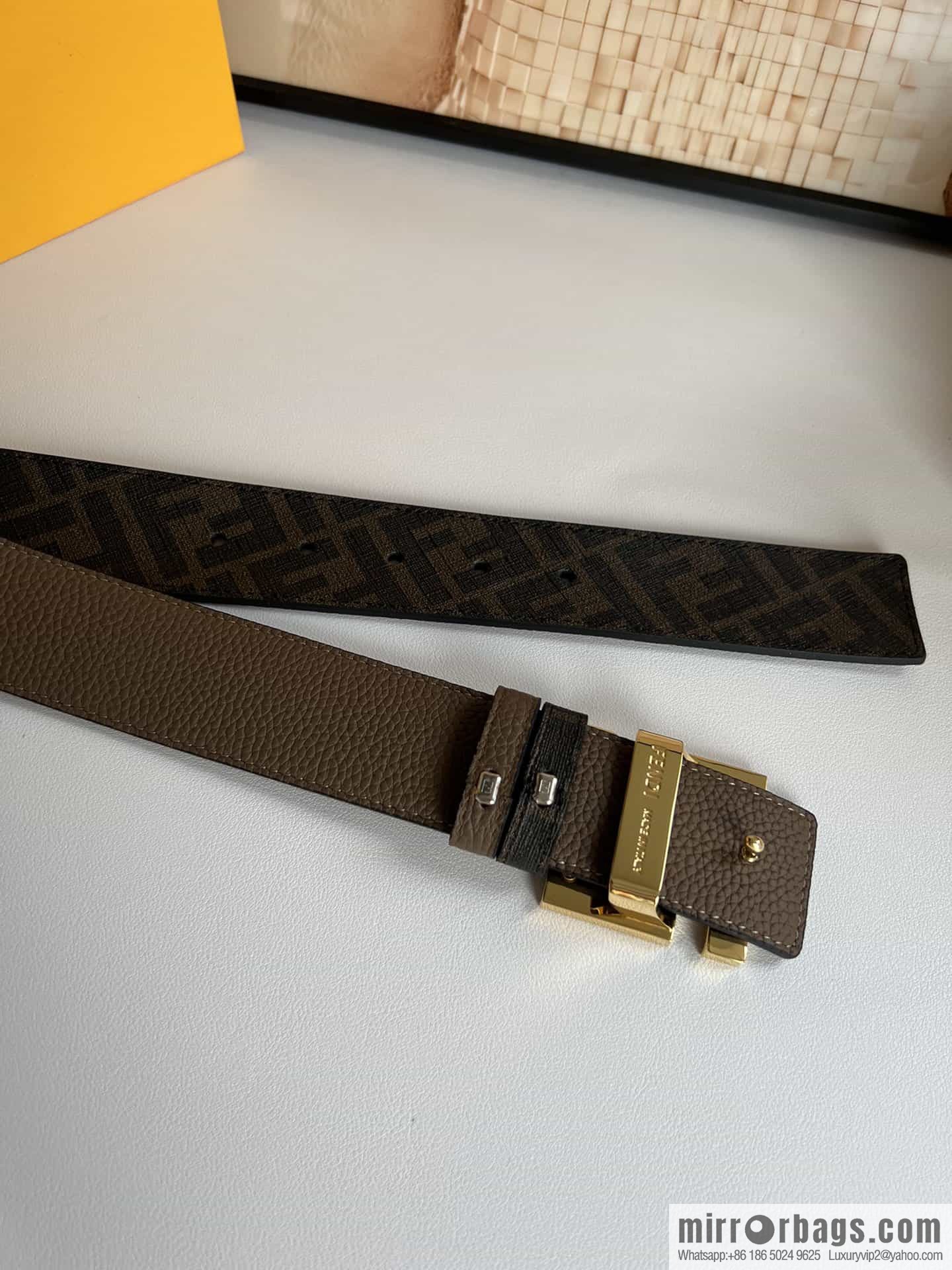 FENDI's latest extraordinary creative gradual change printing dark blue double FF cowhide belt 4.0cm