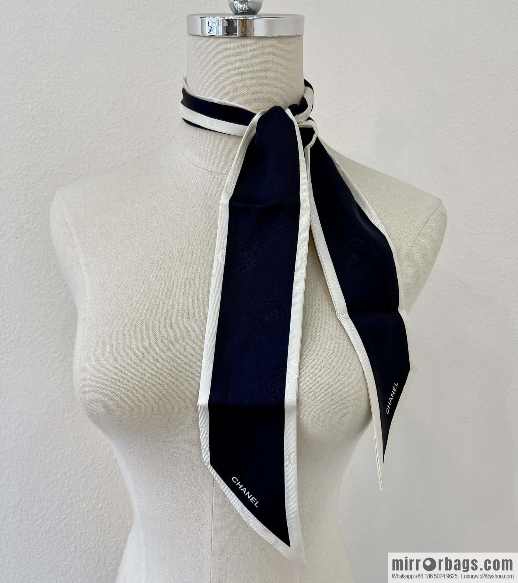 CHANEL CHANEL 100% silk jacquard hair band