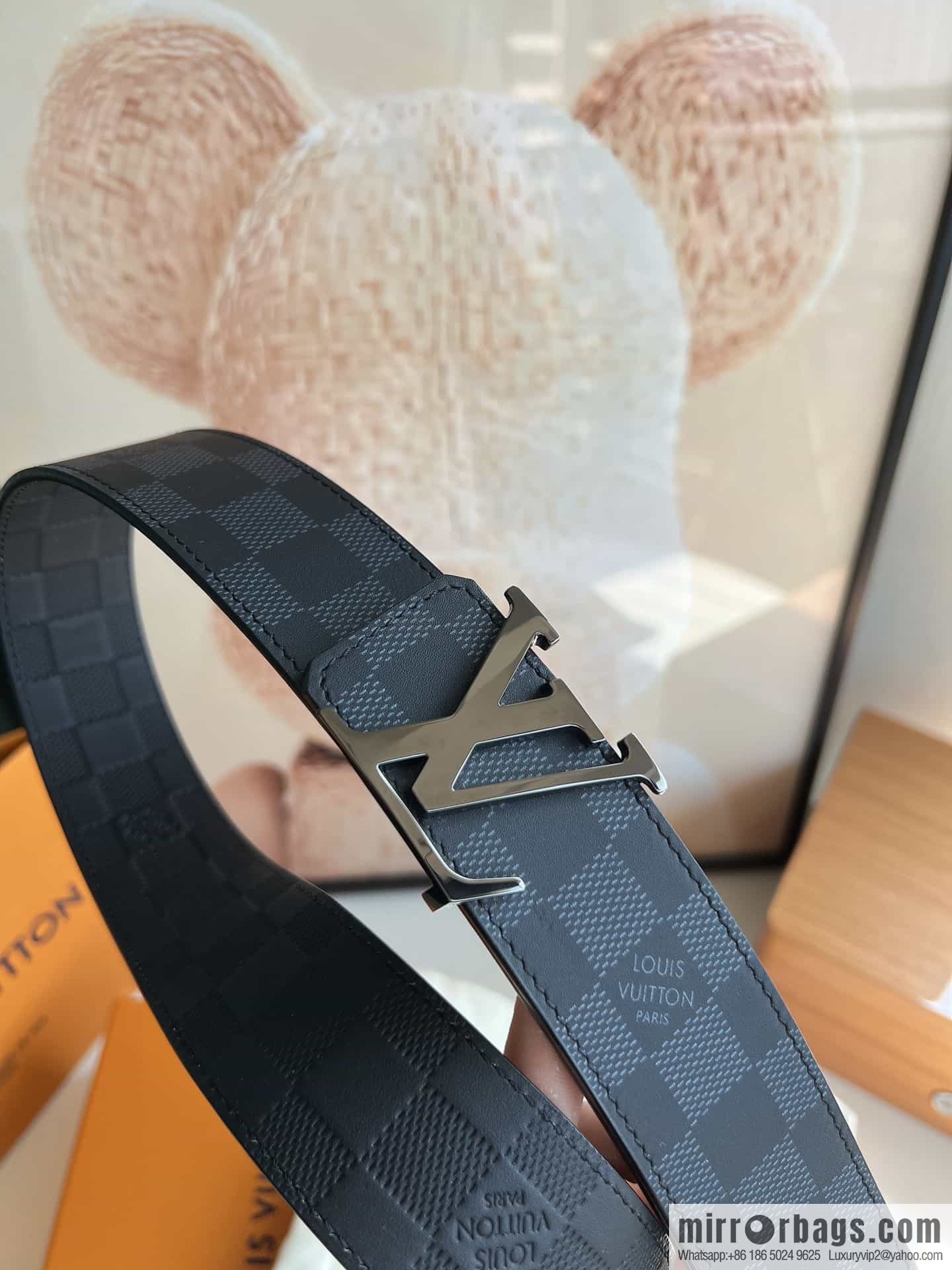 LV/Louis Vuitton, letter logo metal imported cowhide double-sided men's belt 40mm