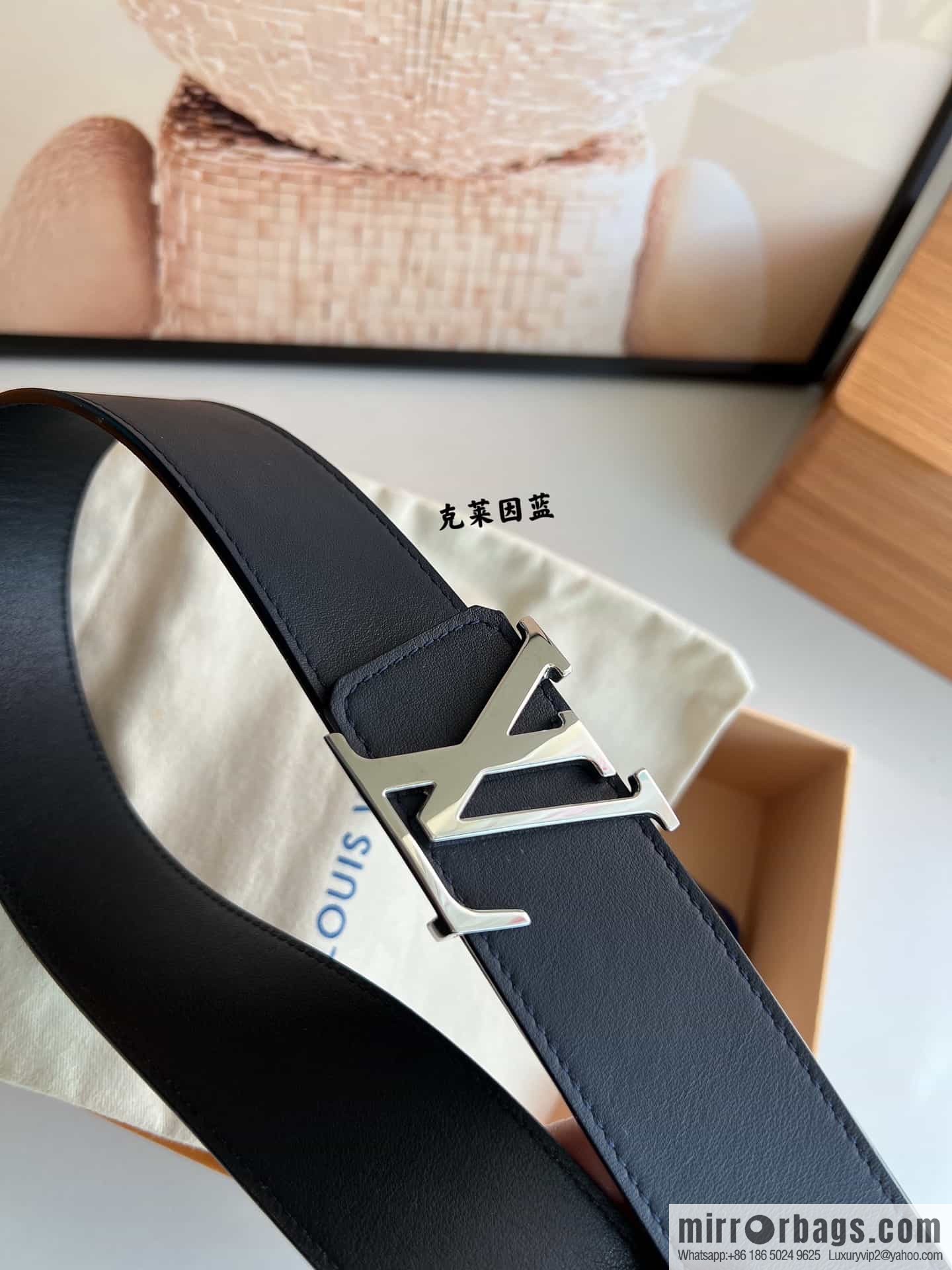 LV/Louis Vuitton, letter logo metal imported cowhide double-sided men's belt 40mm