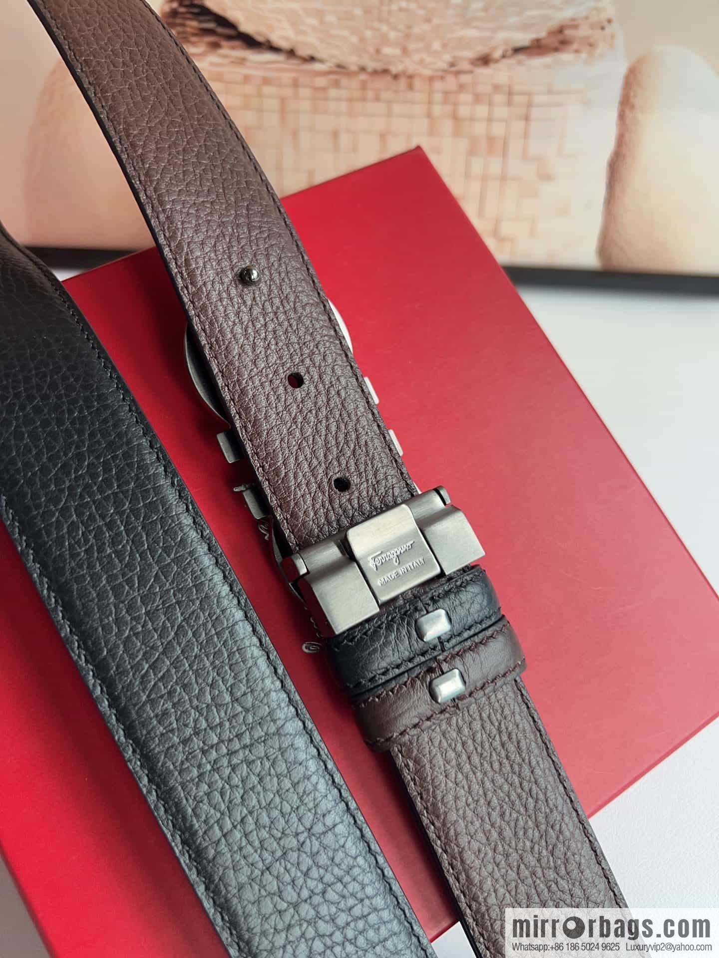 Ferragamo 8-character metal clip buckle first layer cowhide texture belt 3.5cm