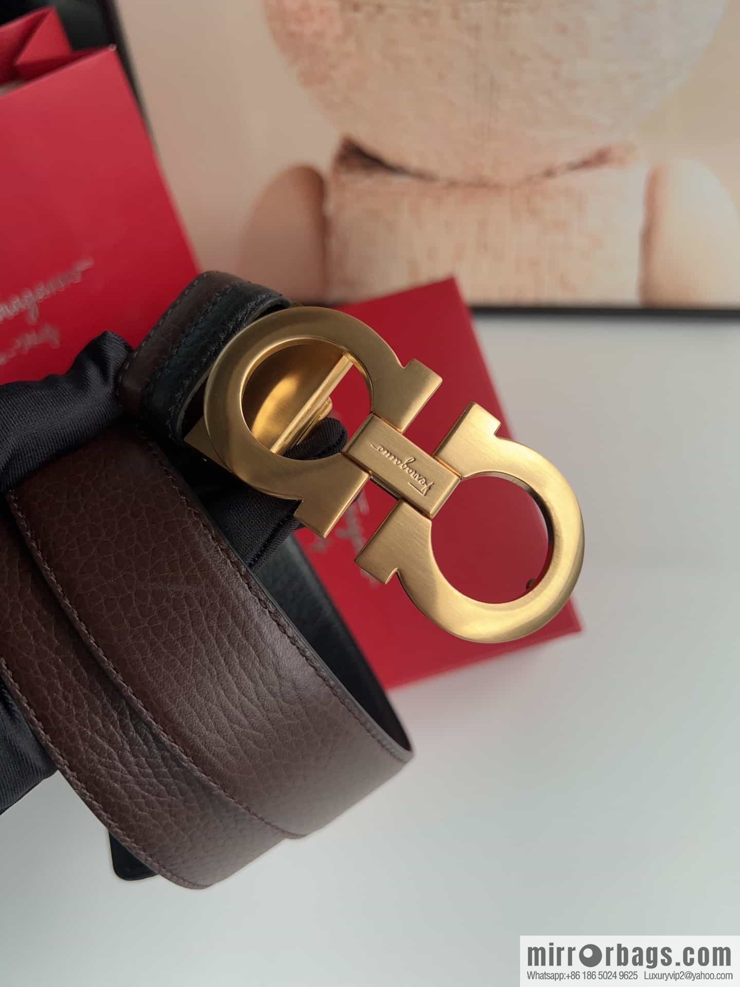 Ferragamo 8-character metal clip buckle first layer cowhide texture belt 3.5cm