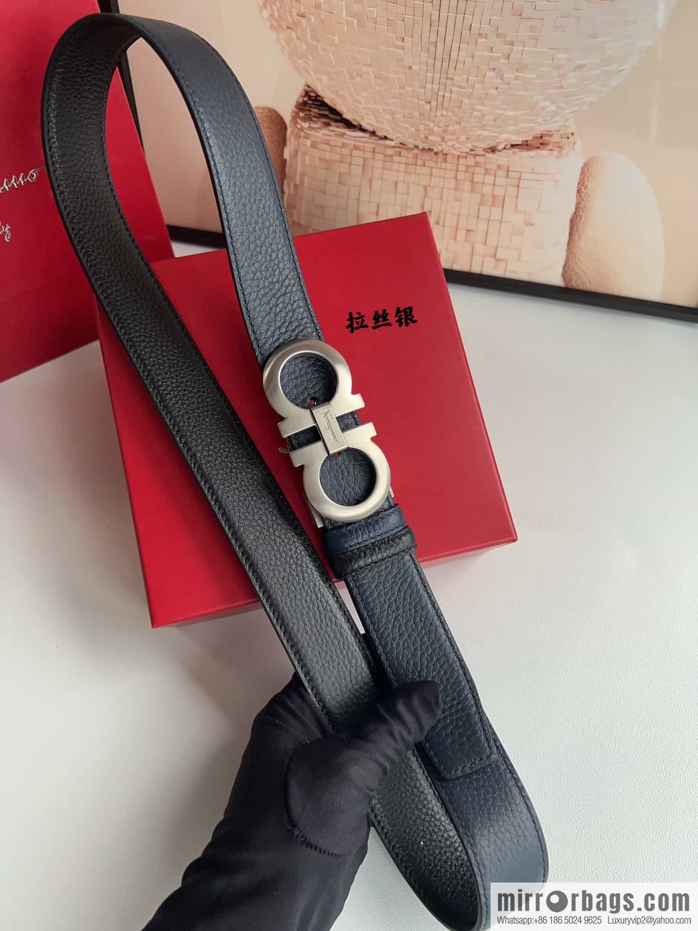 Ferragamo 8-character metal clip buckle first layer cowhide texture belt 3.5cm