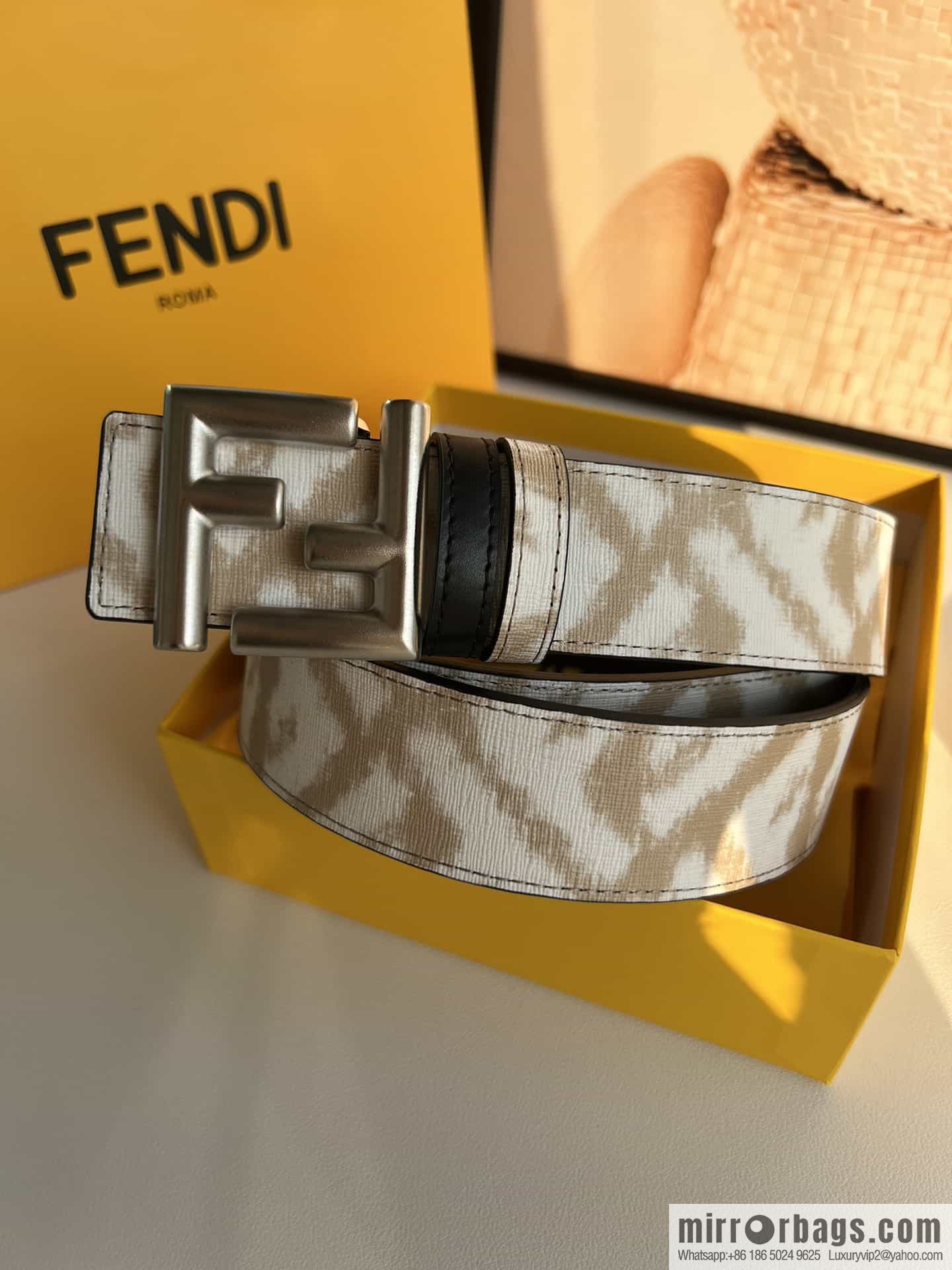 FENDI Fendi FF logo superb craftsmanship metal buckle men's 3.5cm belt
