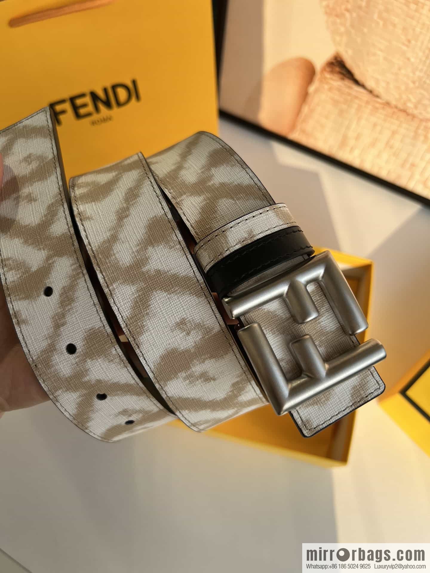 FENDI Fendi FF logo superb craftsmanship metal buckle men's 3.5cm belt