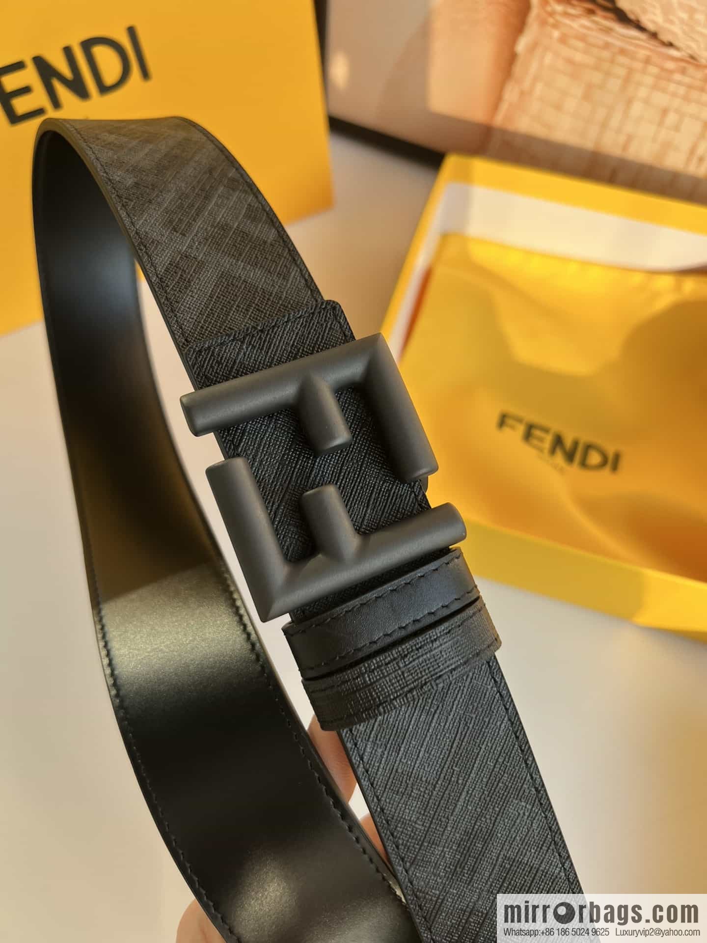 FENDI Fendi FF logo superb craftsmanship metal buckle men's 3.5cm belt