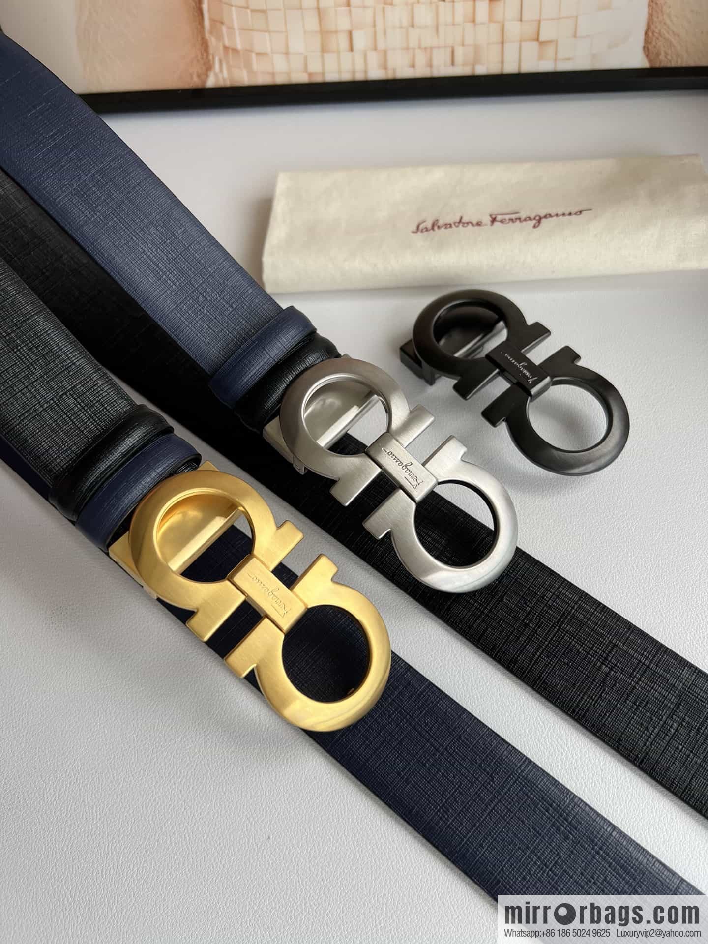 Ferragamo Ferragamo, Double Sided Cowhide Blue/Black Leather Men's 3.5cm Belt