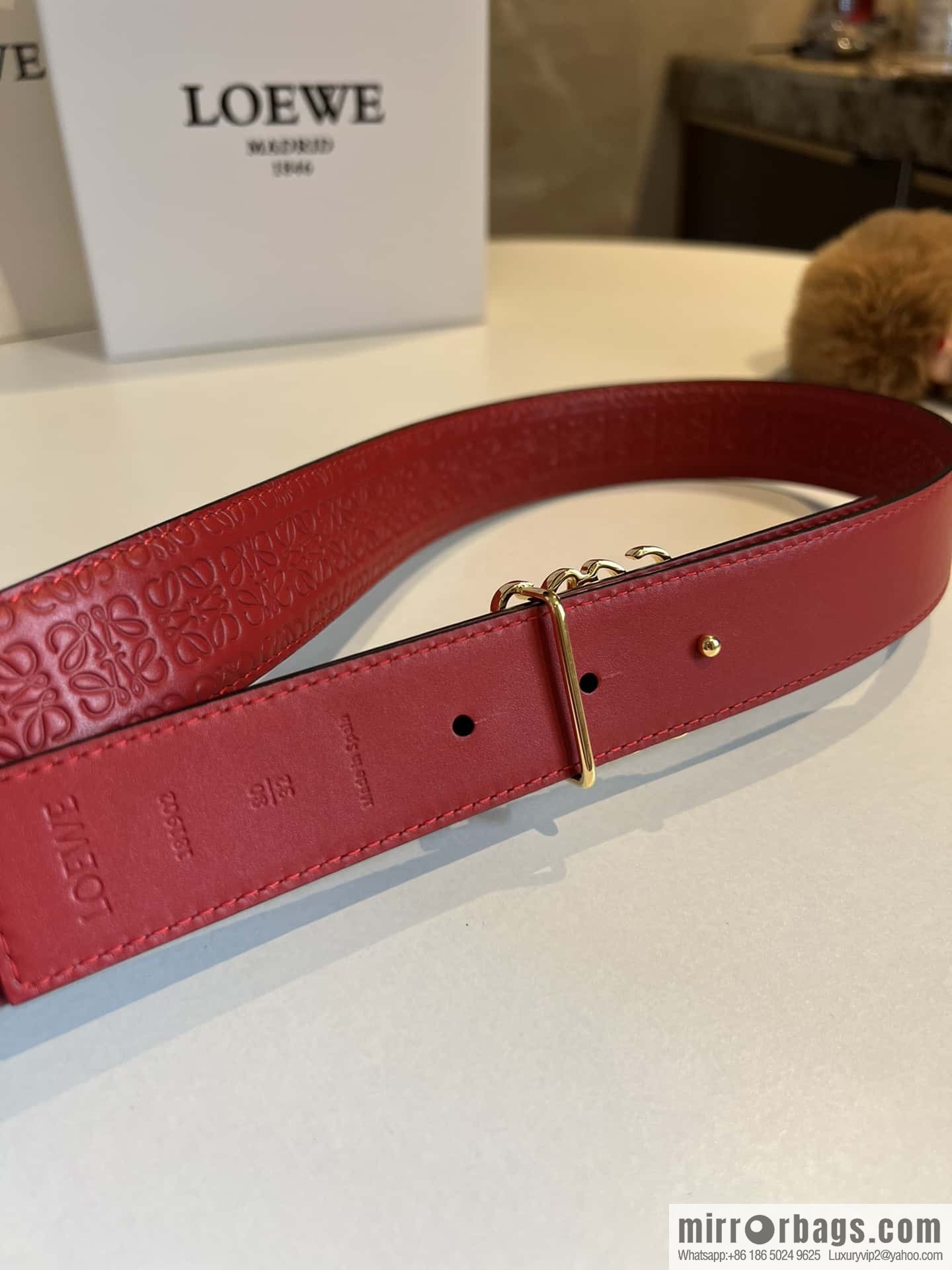 LOEWE logo spider buckle, cowhide embossed 3.2cm women's belt