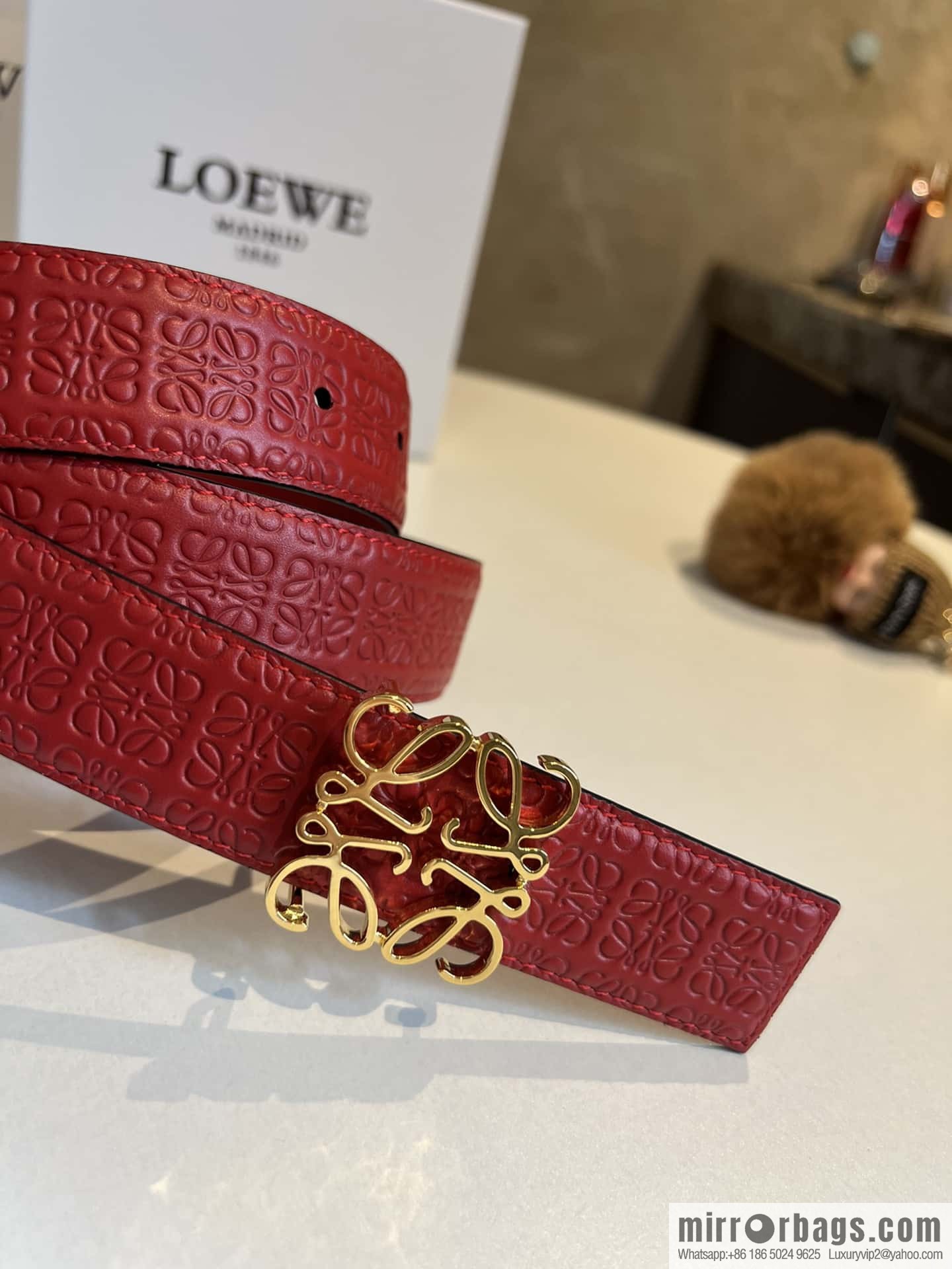 LOEWE logo spider buckle, cowhide embossed 3.2cm women's belt