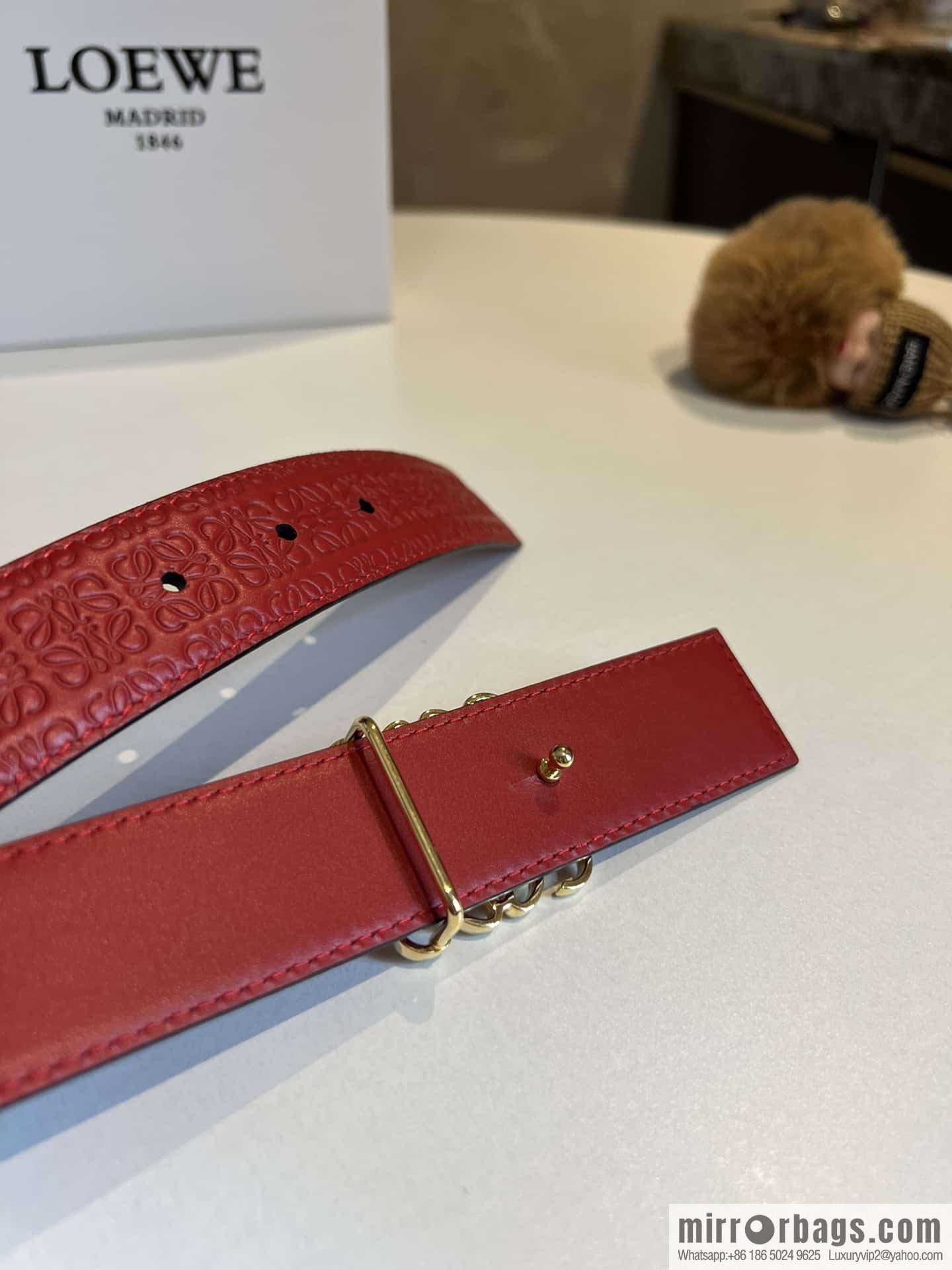 LOEWE logo spider buckle, cowhide embossed 3.2cm women's belt