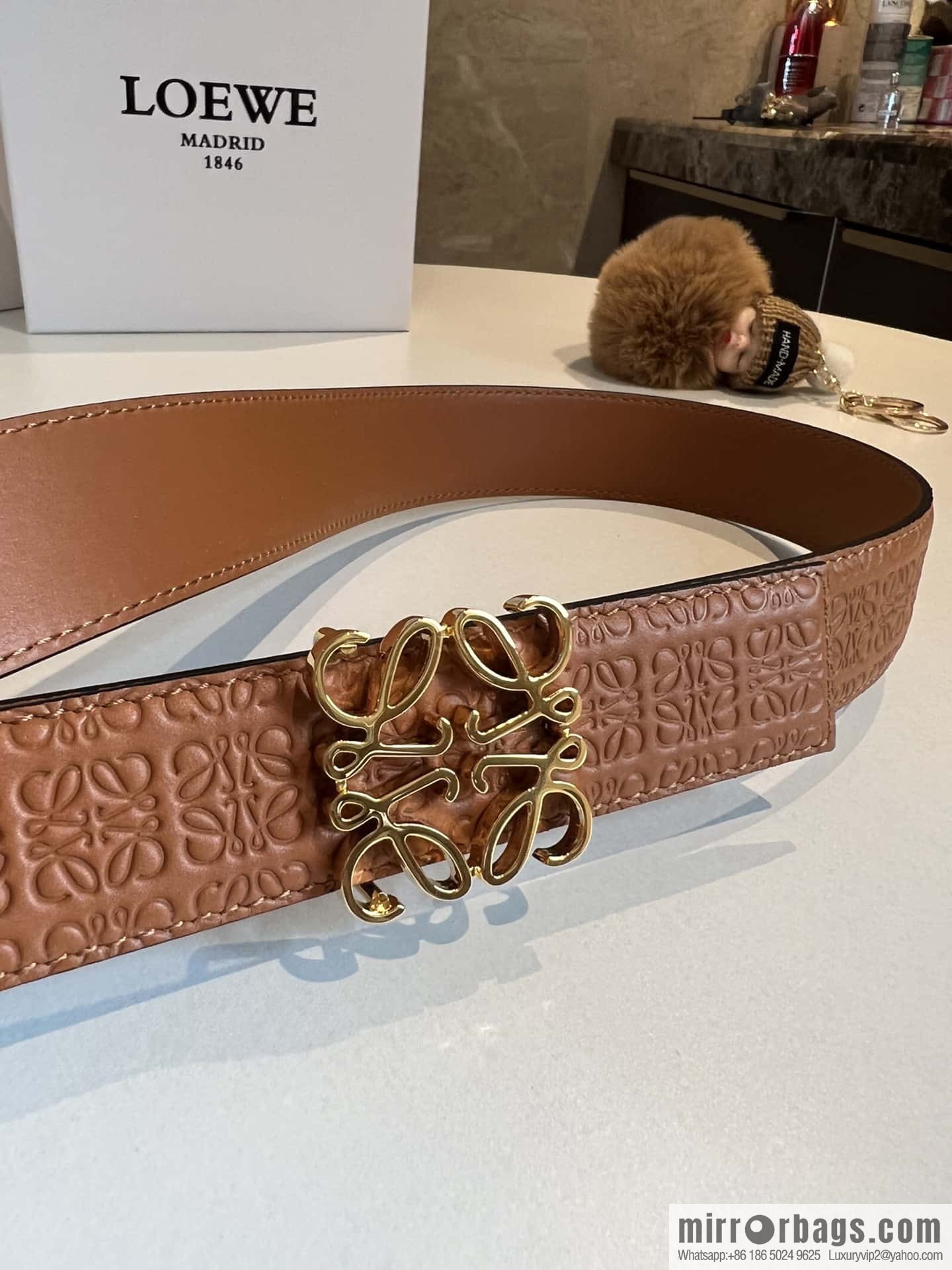 LOEWE logo spider buckle, cowhide embossed 3.2cm women's belt