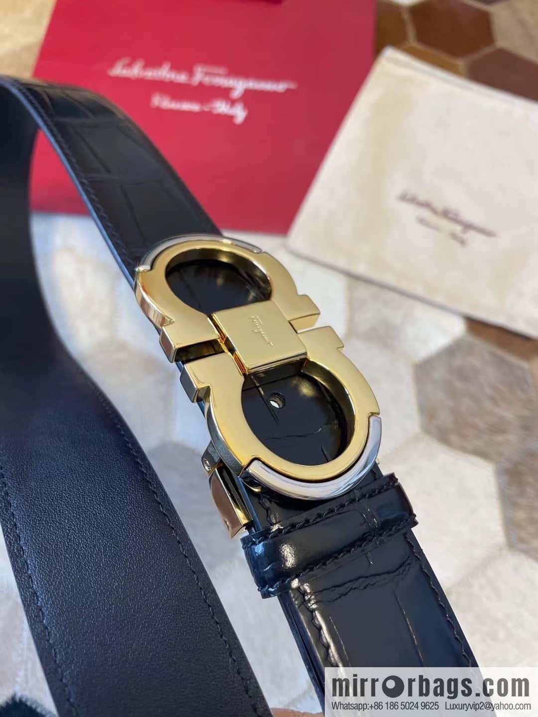 Ferragamo Gancio Double Circle Intertone Edge Metal Clip Buckle, Crocodile Belt 3.5cm