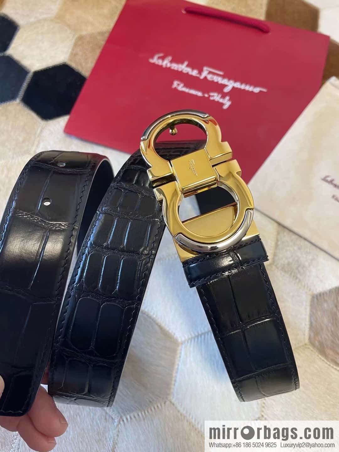 Ferragamo Gancio Double Circle Intertone Edge Metal Clip Buckle, Crocodile Belt 3.5cm