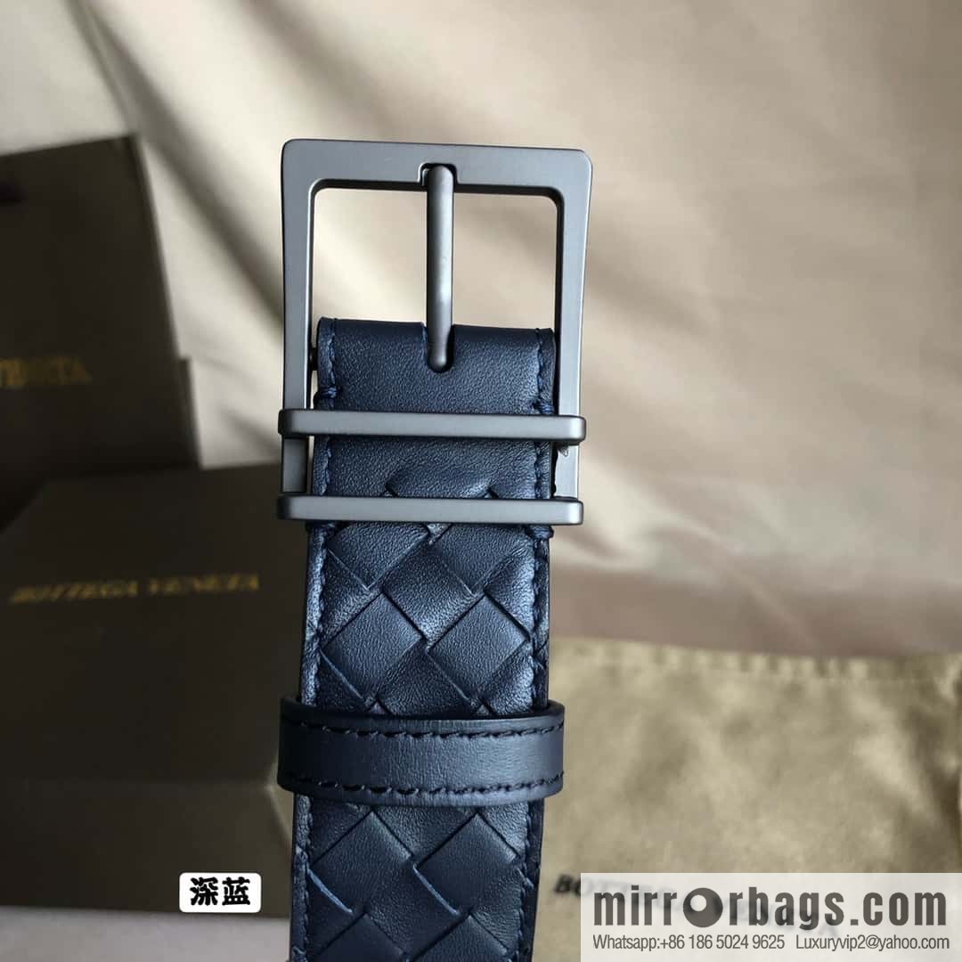 Bottega Veneta, hand-woven, polished eyelets and pin buckles, belt 3.5cm