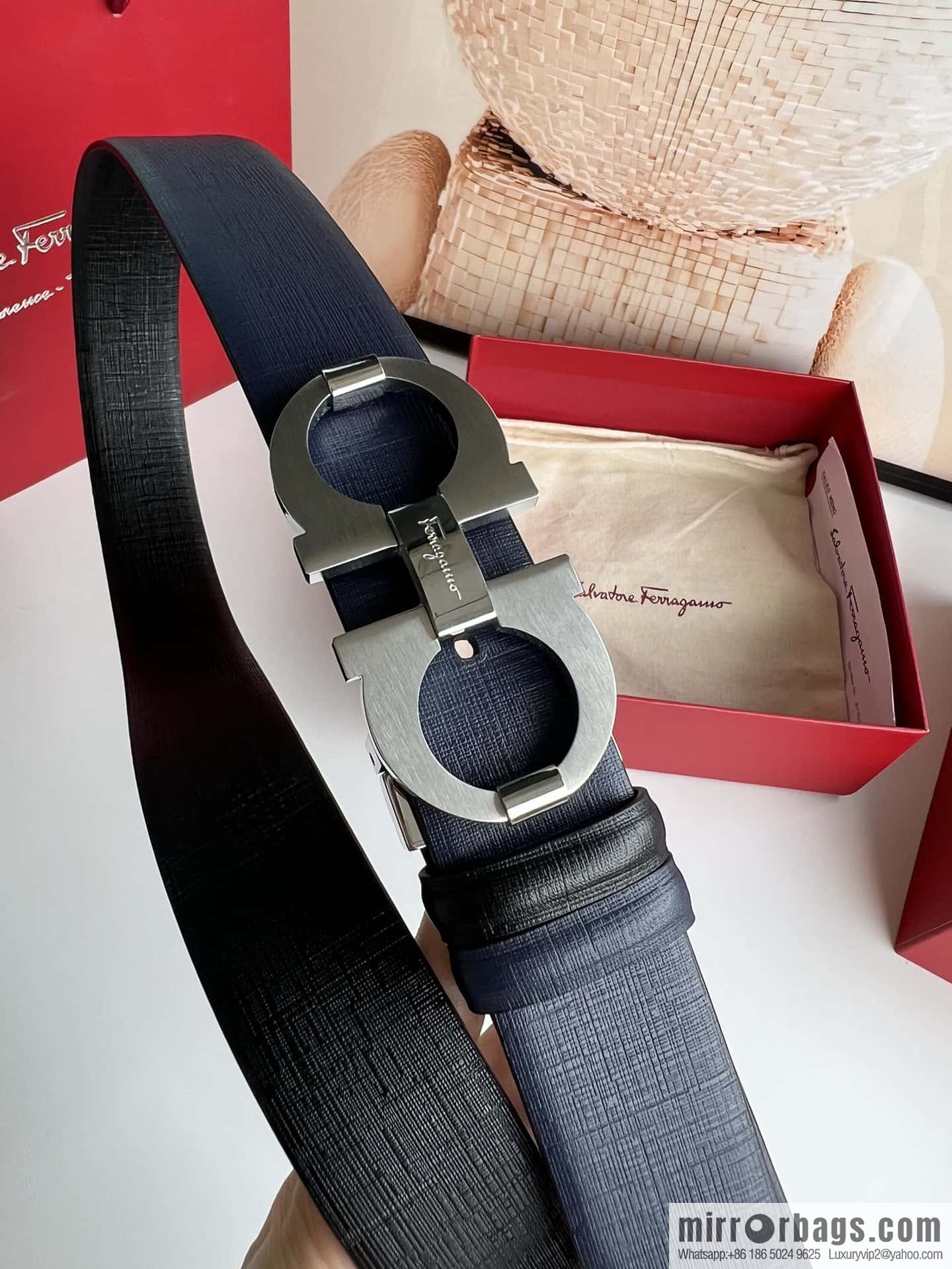 Ferragamo Ferragamo, stainless steel figure 8 metal brushed clip buckle, double-sided first-layer cowhide belt 3.5cm