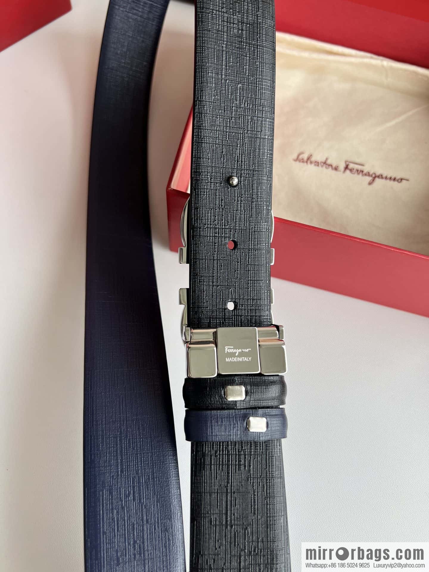 Ferragamo Ferragamo, stainless steel figure 8 metal brushed clip buckle, double-sided first-layer cowhide belt 3.5cm