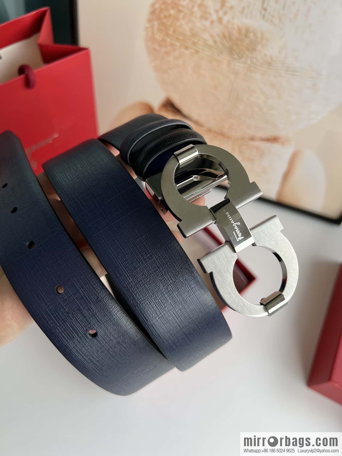 Ferragamo Ferragamo, stainless steel figure 8 metal brushed clip buckle, double-sided first-layer cowhide belt 3.5cm
