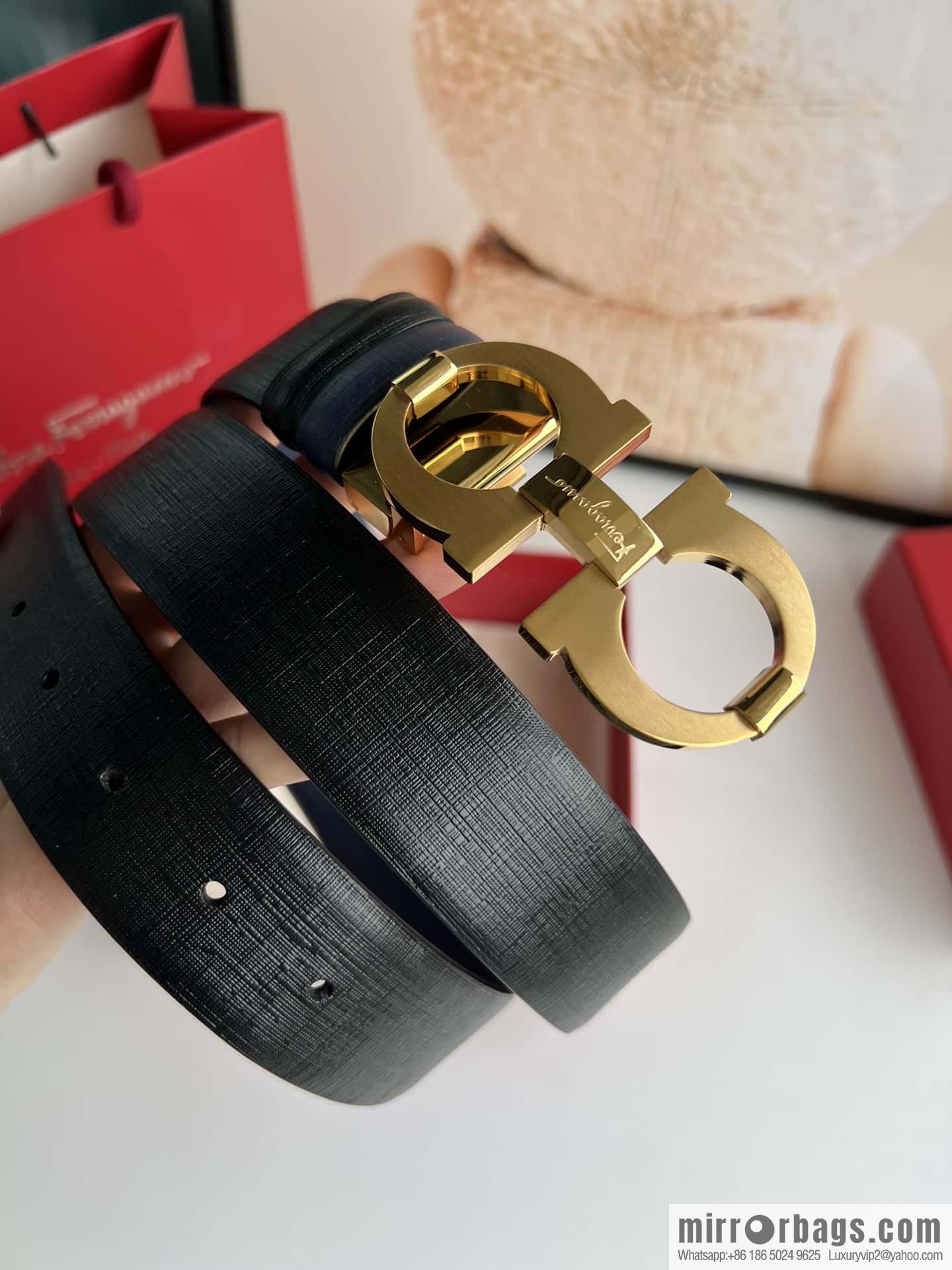 Ferragamo Ferragamo, stainless steel figure 8 metal brushed clip buckle, double-sided first-layer cowhide belt 3.5cm