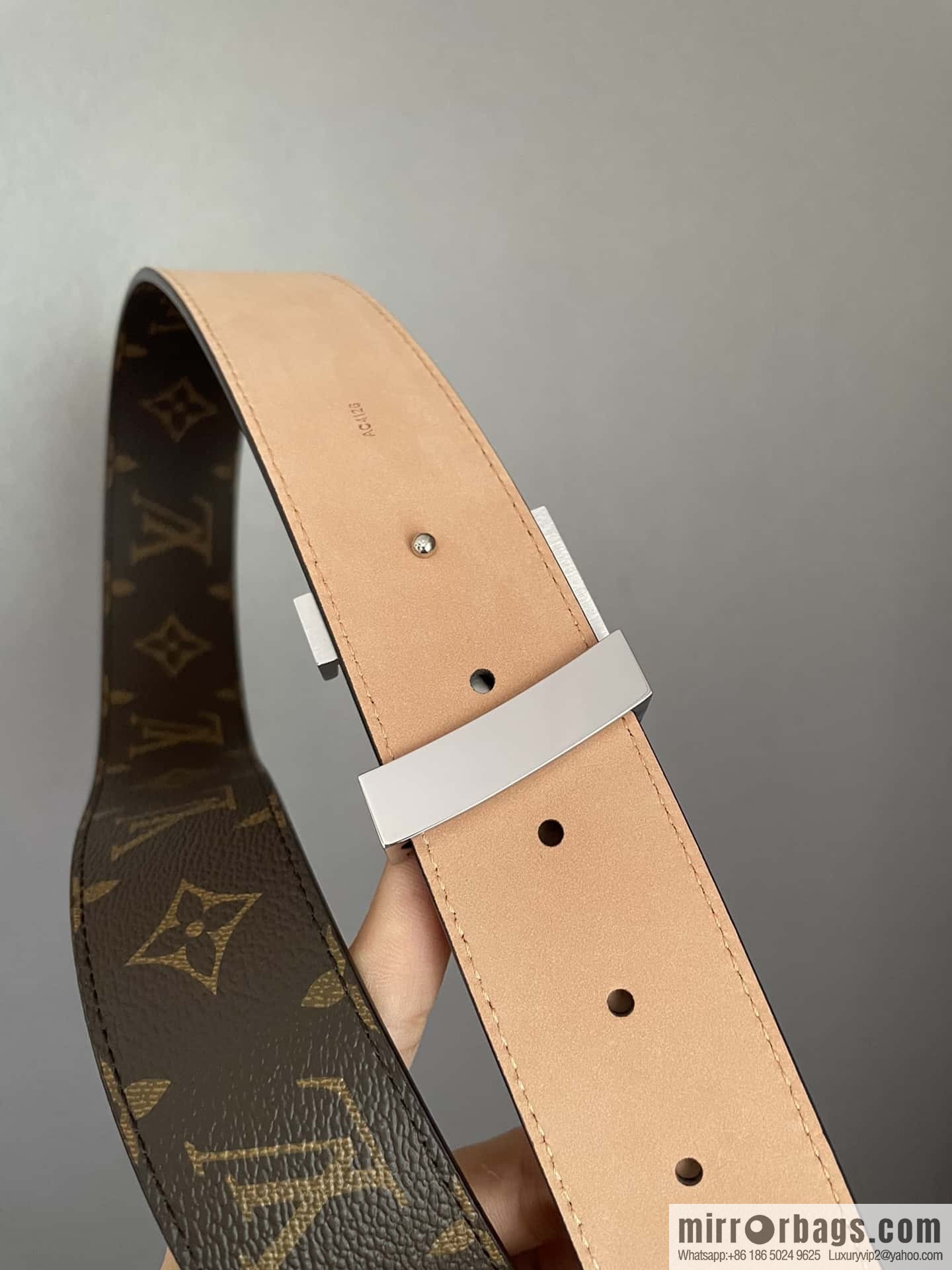 LV signature letter metal buckle belt M9808/M9608/M9610