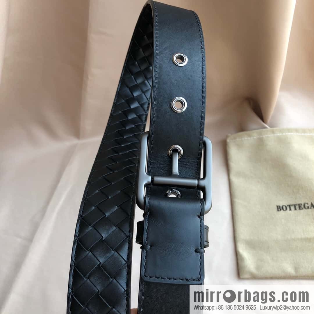 Bottega Veneta Butterfly Replica Luxury Handbag, first layer of cowhide woven, pin buckle design 3.5cm belt