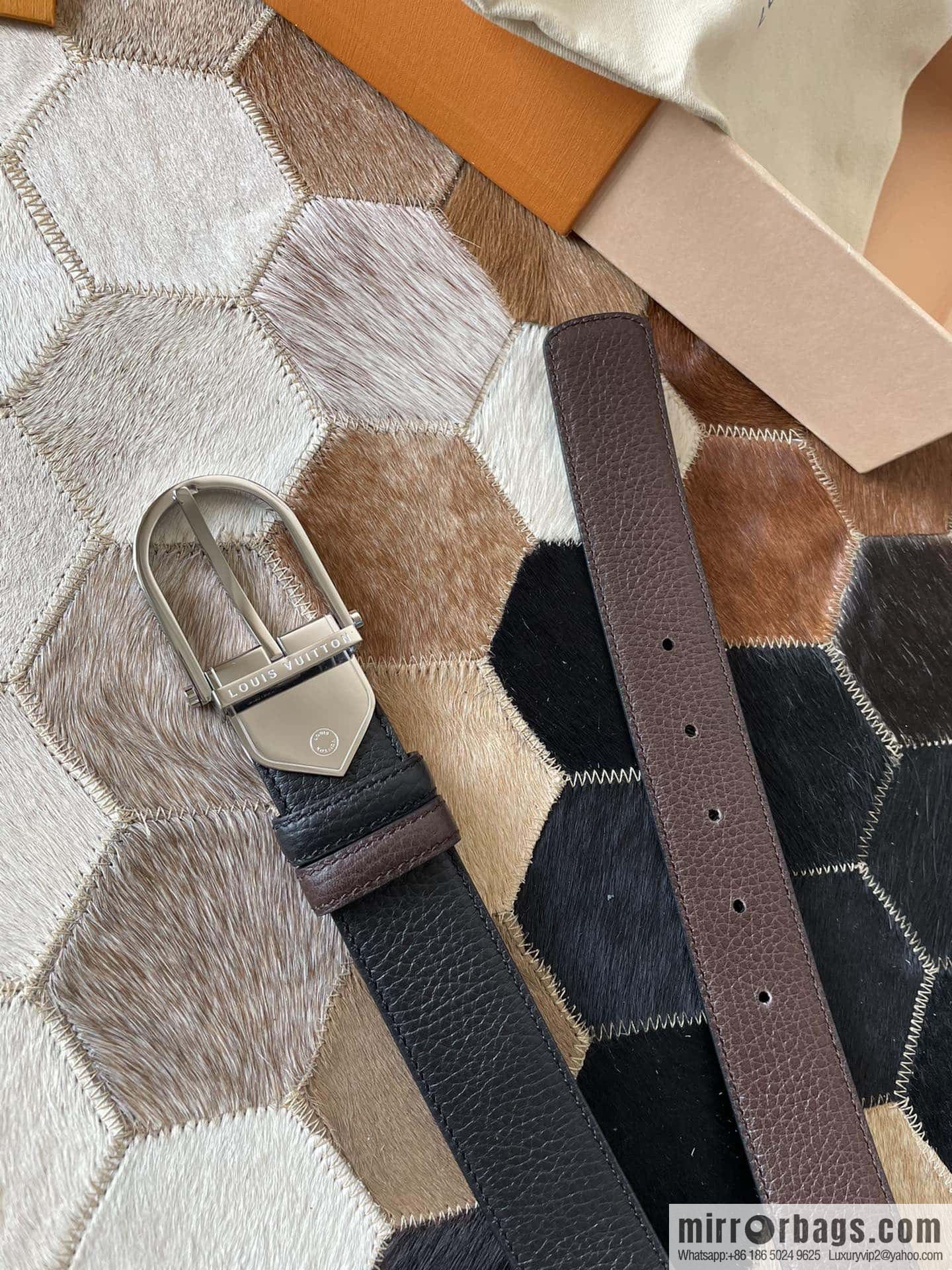 LV stainless steel pin buckle with the first layer of cowhide double-sided lychee adjustable external belt 35MM
